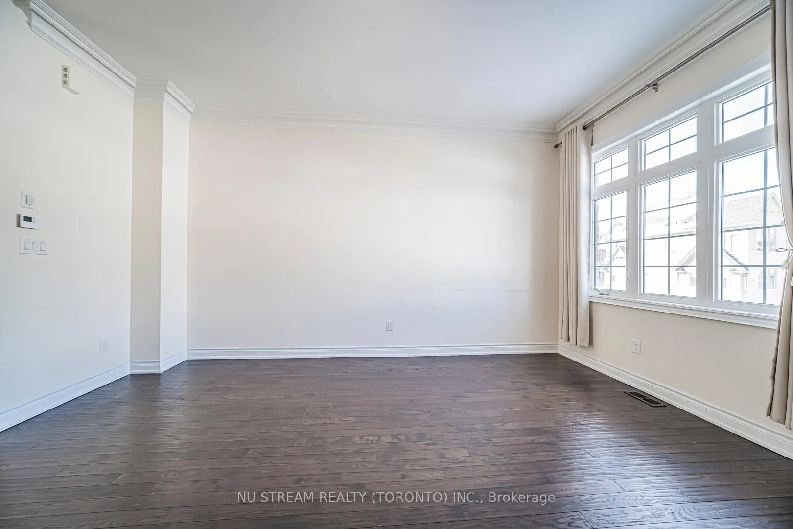 Photo 14 of 47 New Yorkton Avenue, Markham, Angus Glen — HOMEH