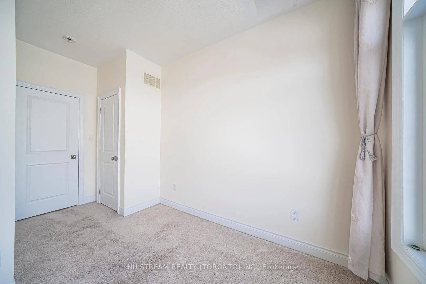 Photo 22 of 47 New Yorkton Avenue, Markham, Angus Glen — HOMEH