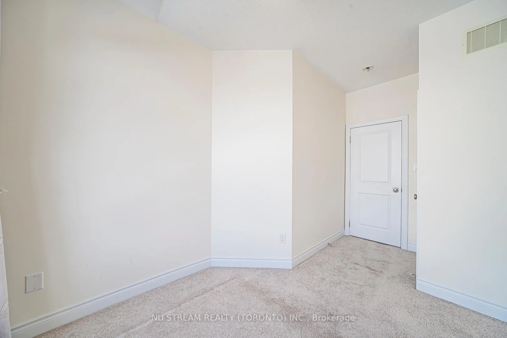 Photo 23 of 47 New Yorkton Avenue, Markham, Angus Glen — HOMEH