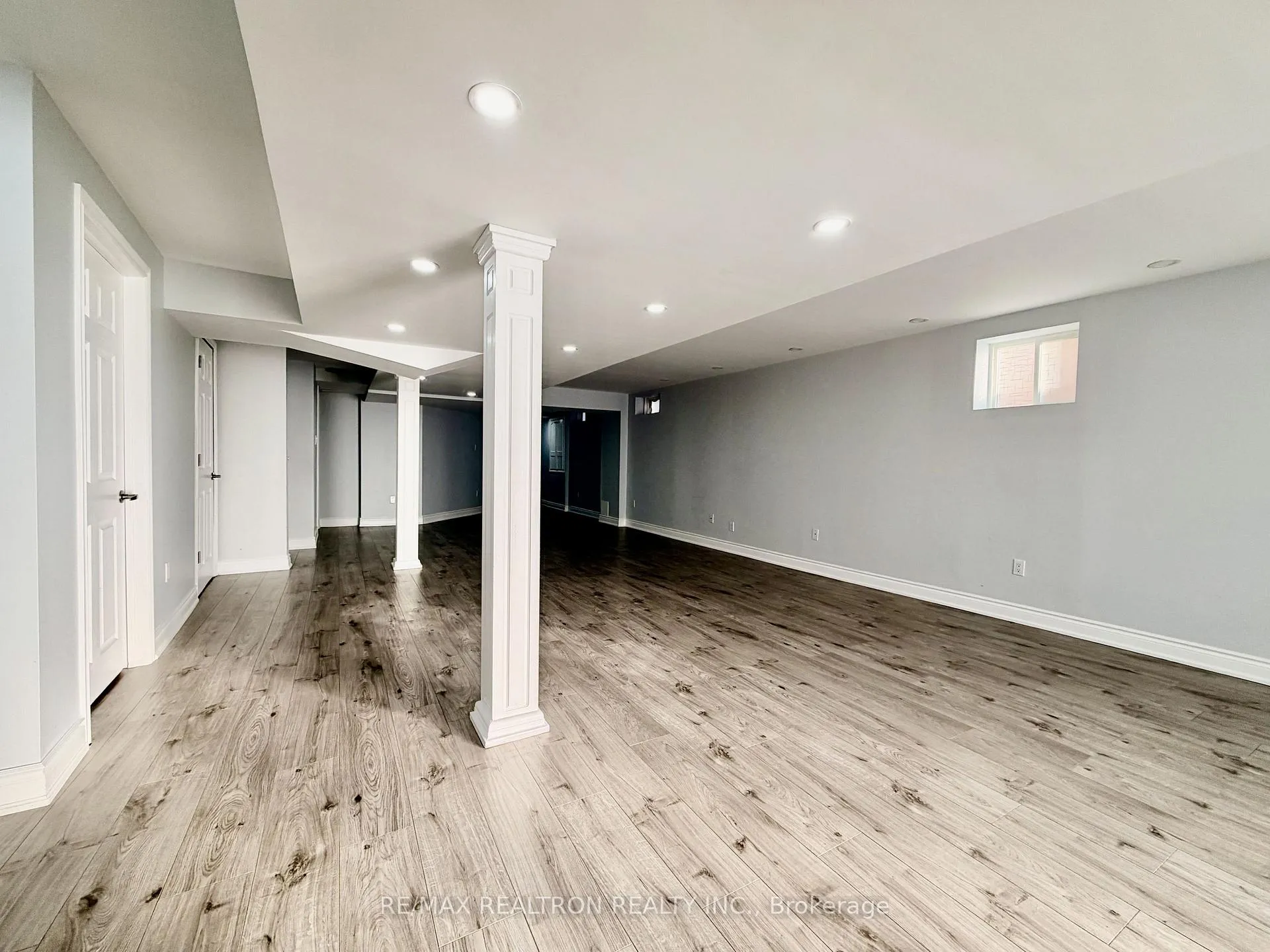 Photo 31 of 8 Holman Court, Whitby, Williamsburg — HOMEH