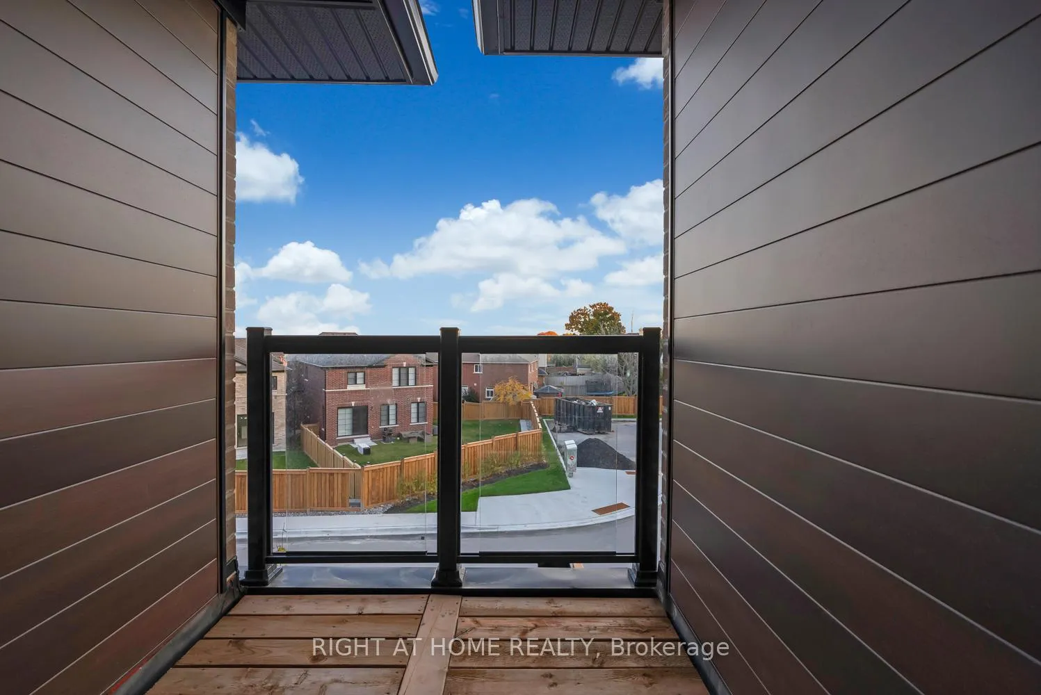 Photo 26 of 39 Assunta Lane, Clarington, Bowmanville — HOMEH
