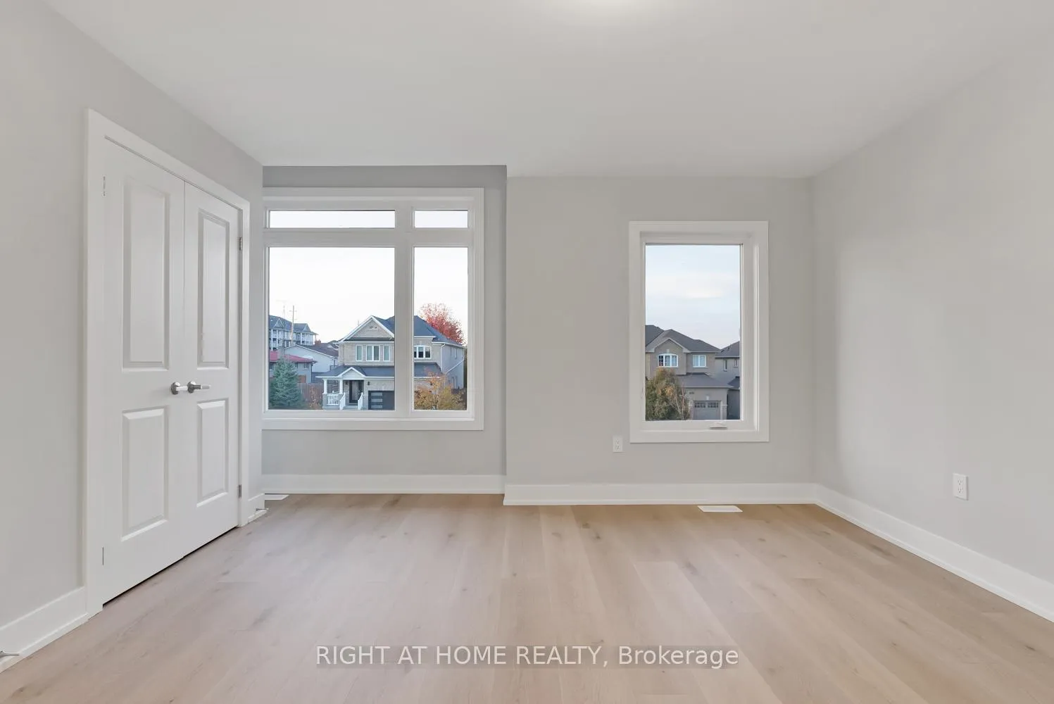 Photo 30 of 39 Assunta Lane, Clarington, Bowmanville — HOMEH