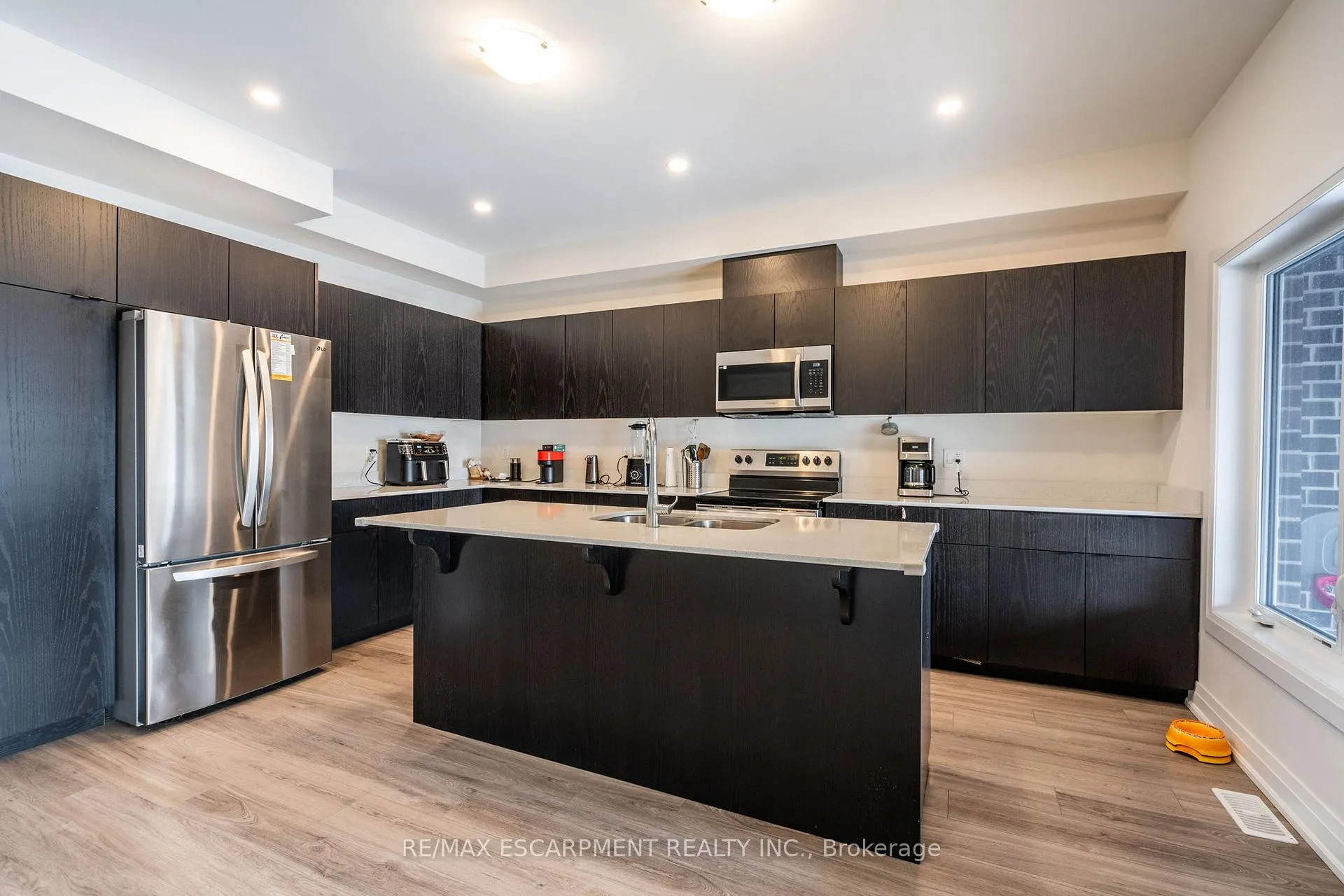 Photo 9 of 3291 Homestead Drive, Hamilton, Mount Hope — HOMEH
