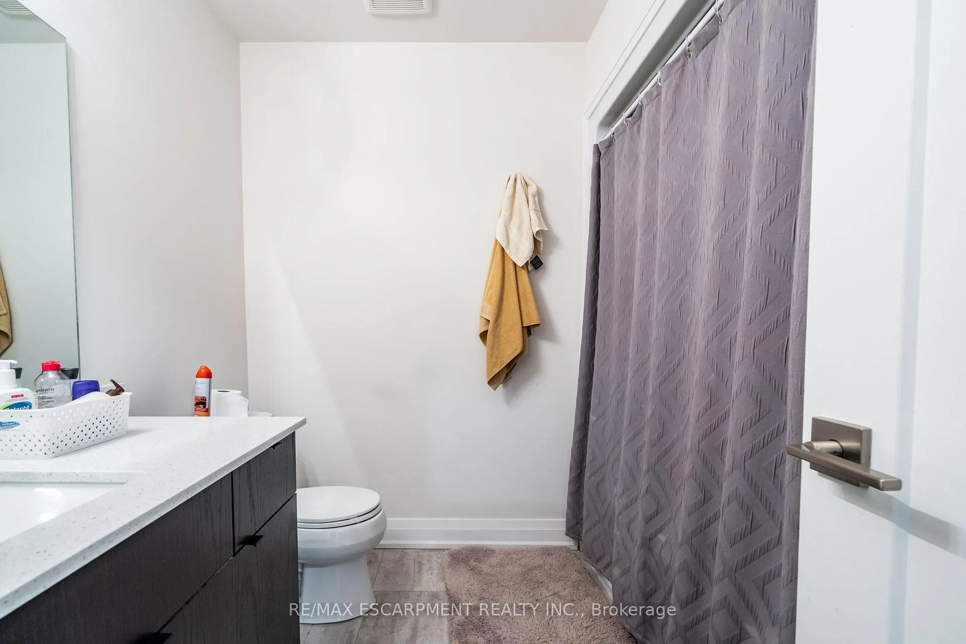 Photo 21 of 3291 Homestead Drive, Hamilton, Mount Hope — HOMEH