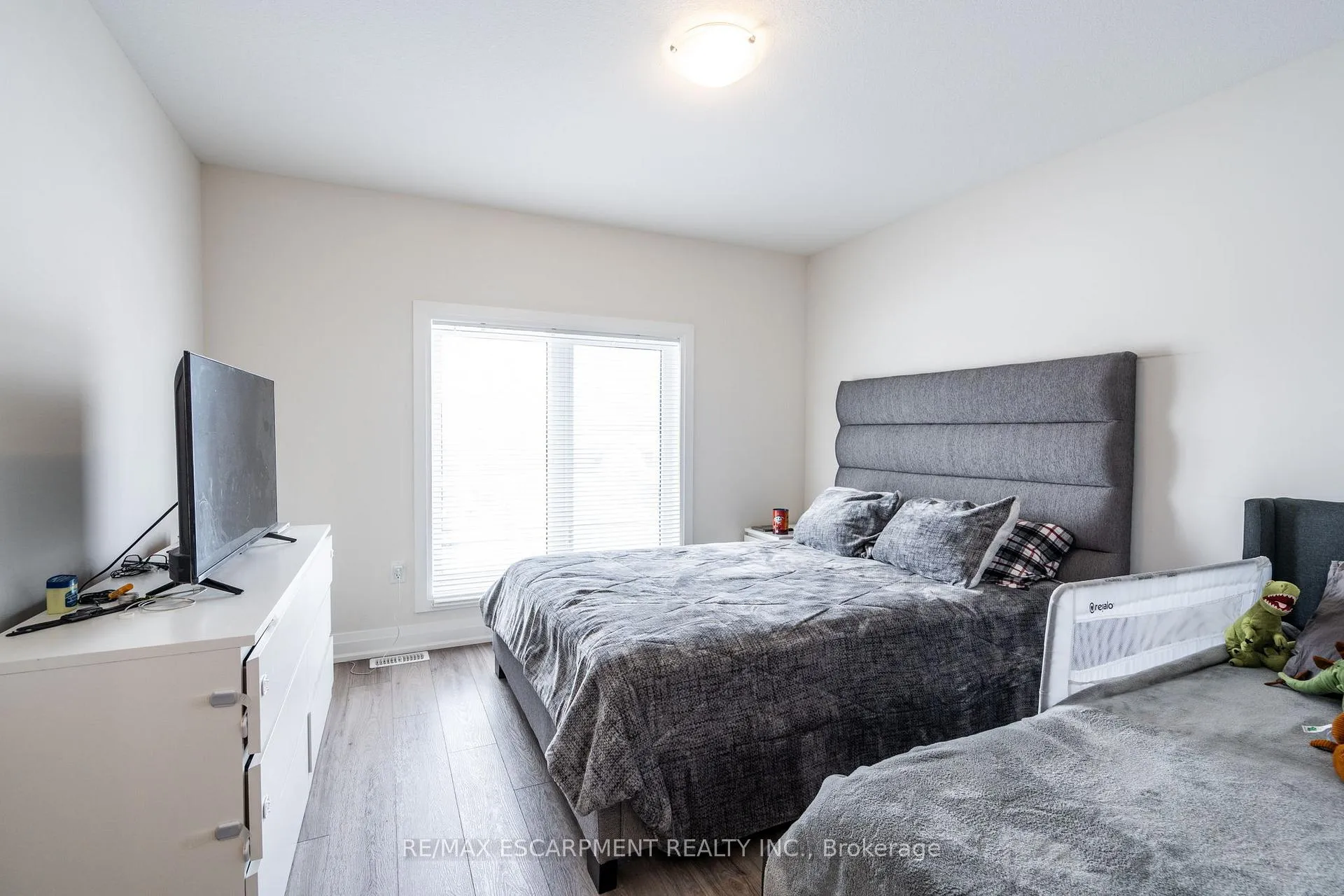 Photo 23 of 3291 Homestead Drive, Hamilton, Mount Hope — HOMEH