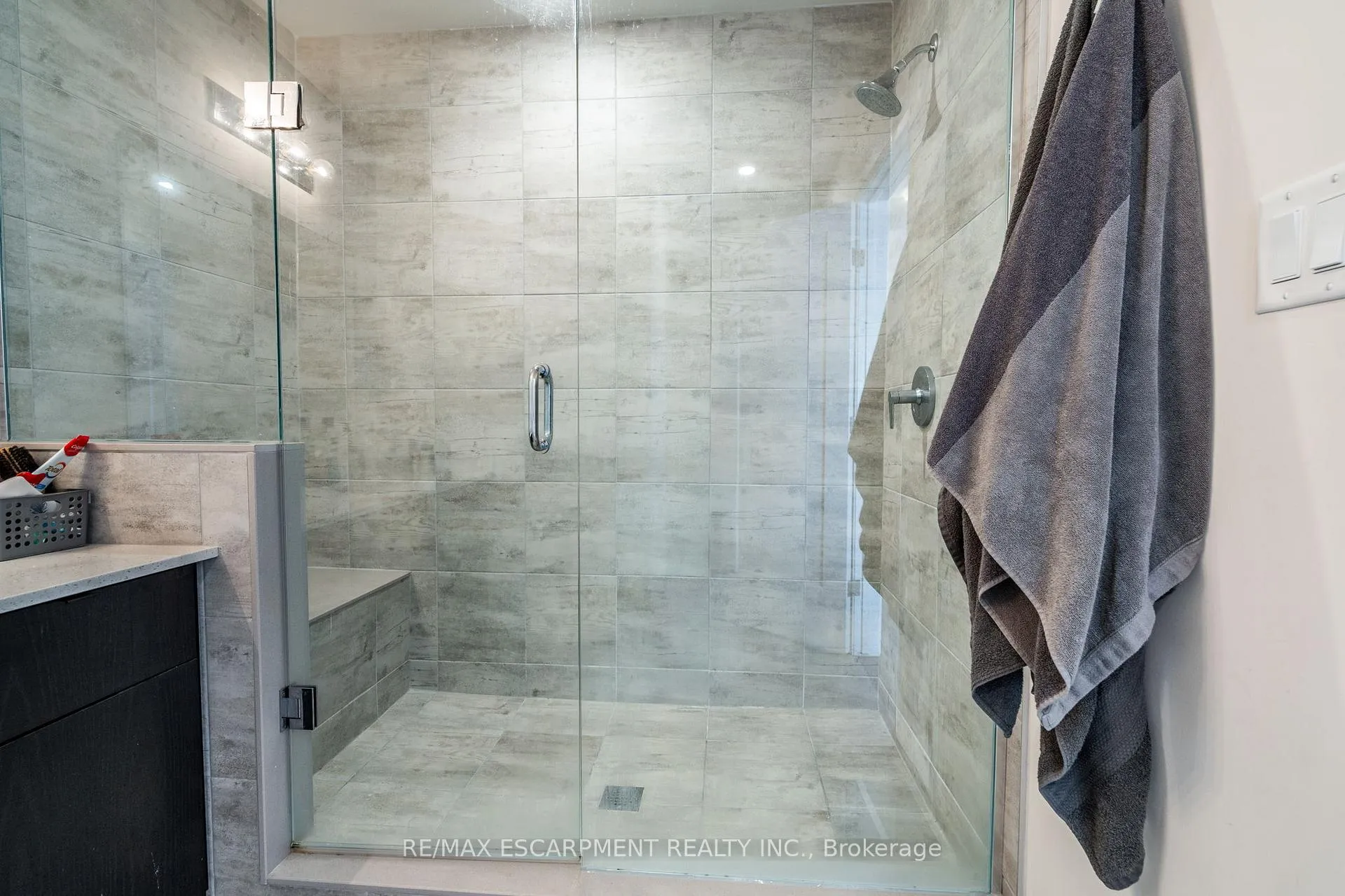 Photo 25 of 3291 Homestead Drive, Hamilton, Mount Hope — HOMEH