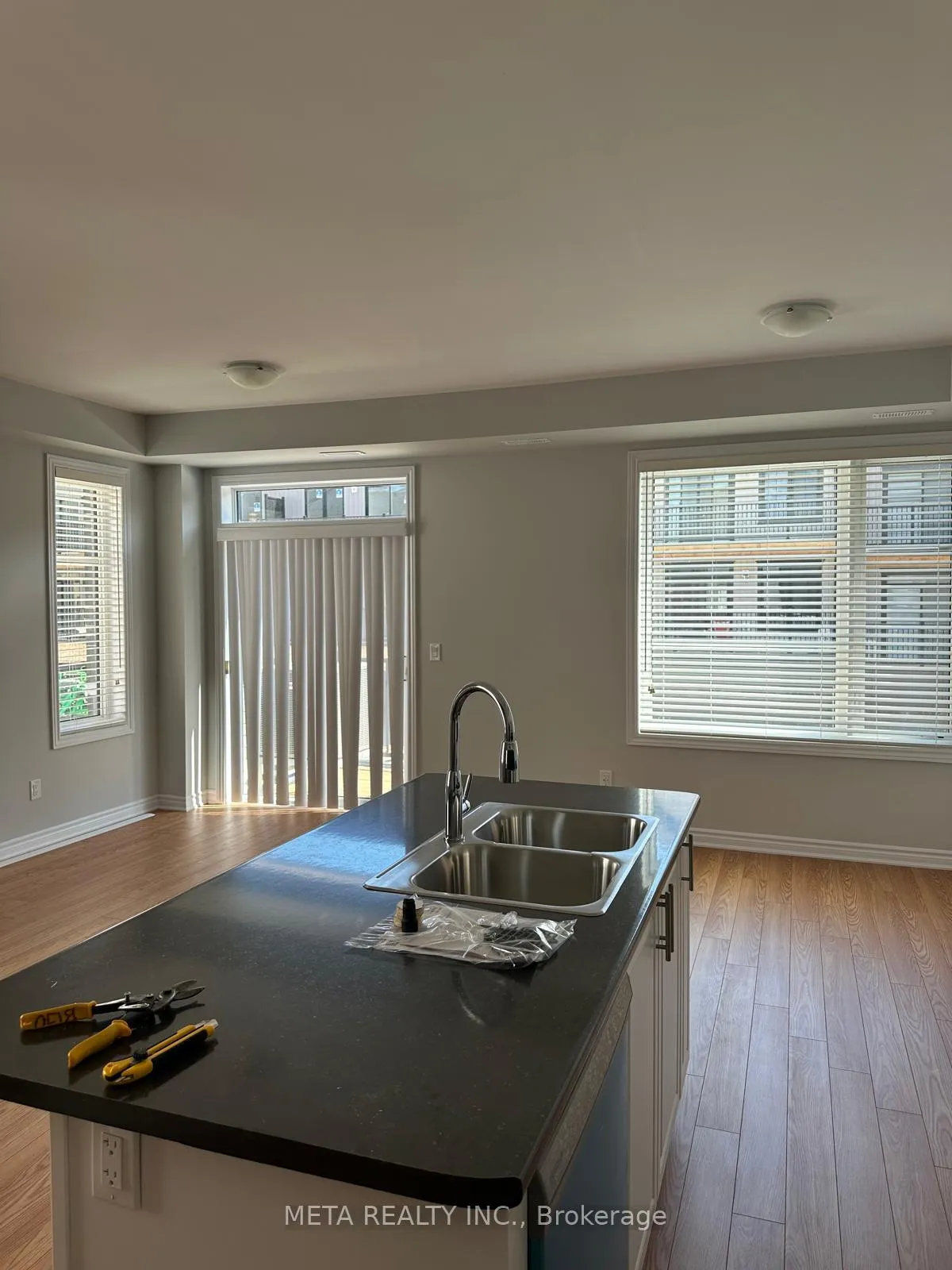 Photo 4 of 1138 greentree Path, Oshawa, Kedron — HOMEH