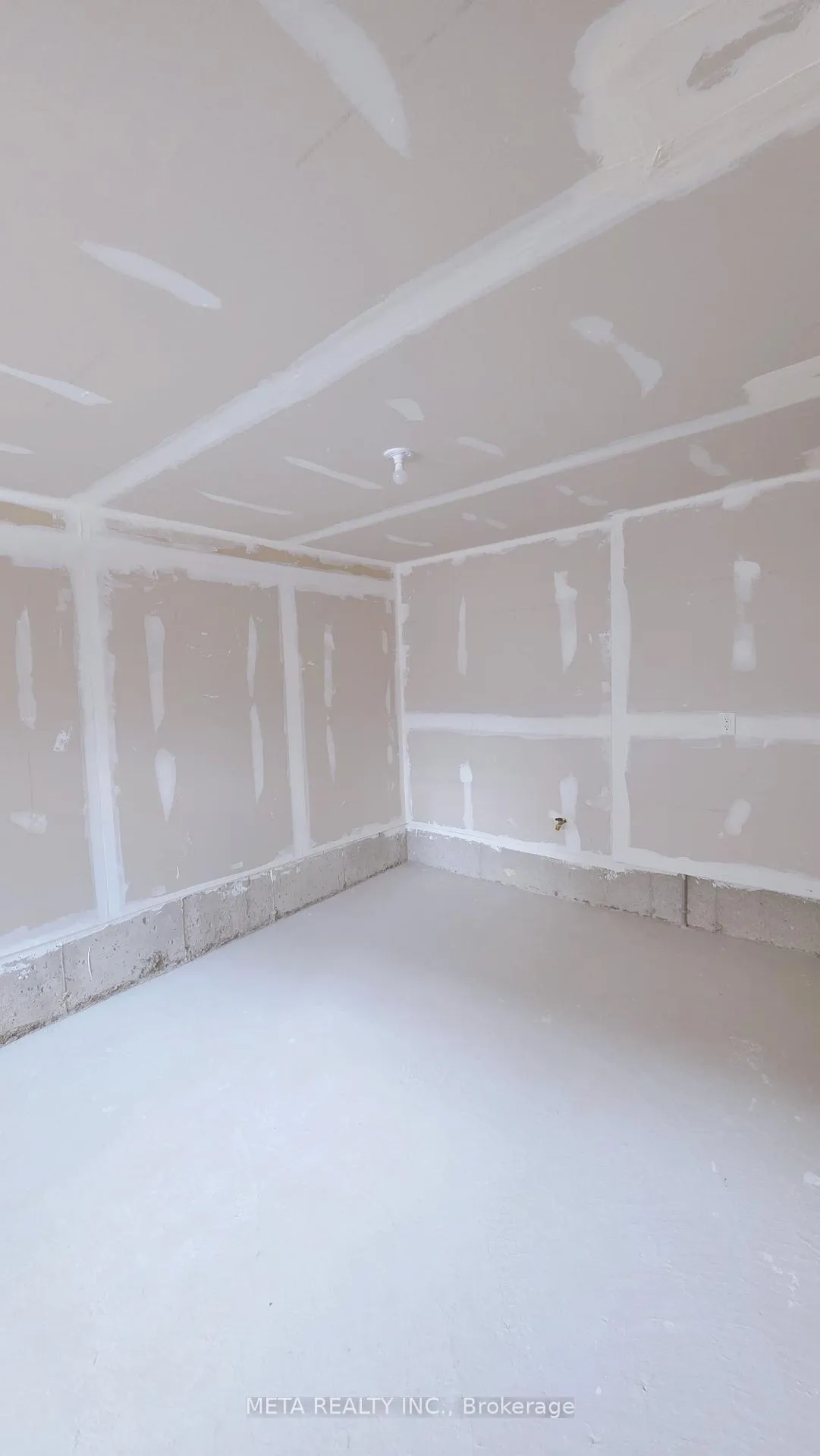 Photo 8 of 1138 greentree Path, Oshawa, Kedron — HOMEH