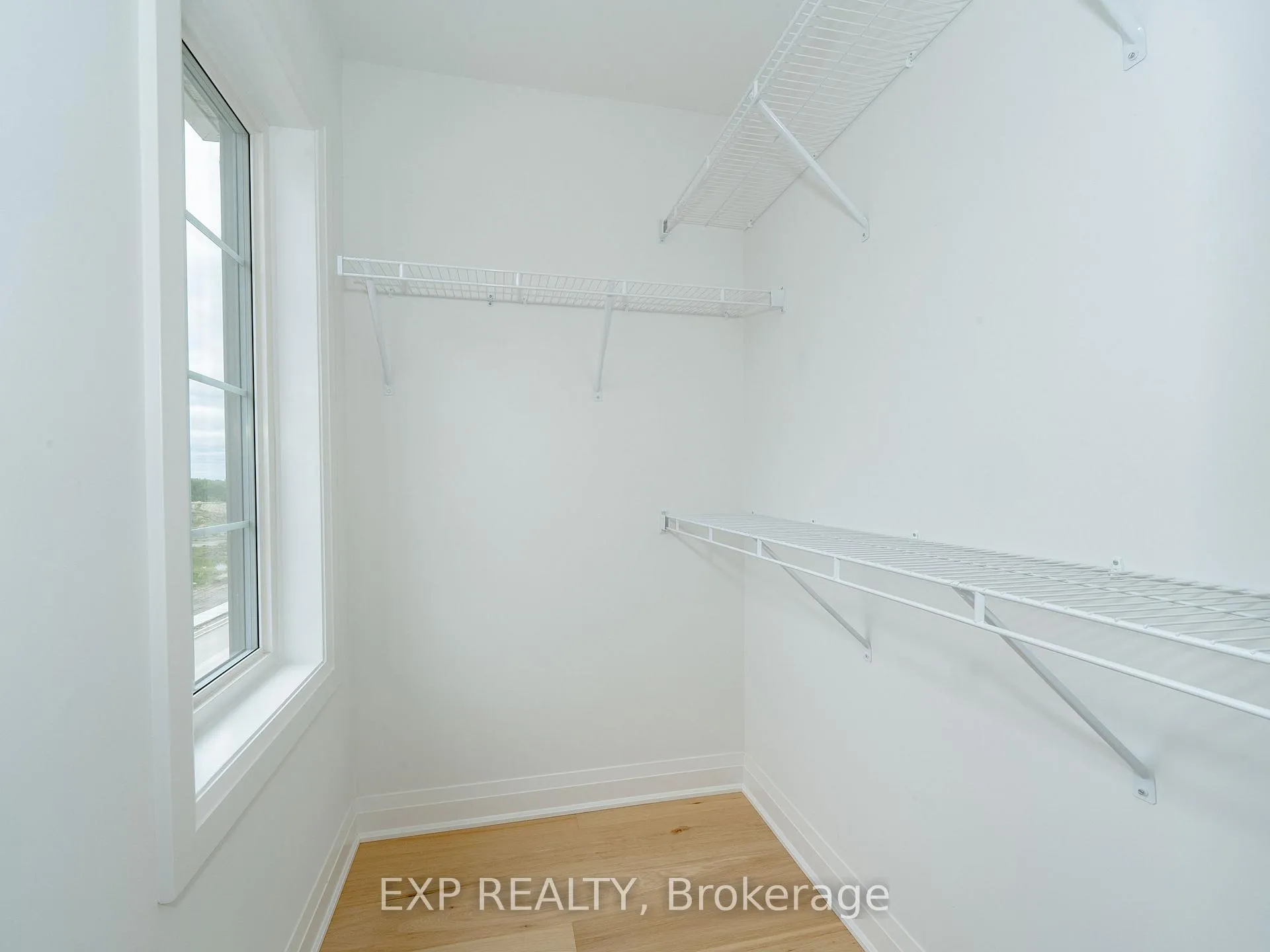 Photo 20 of 46 Azure Drive, Markham, Rural Markham — HOMEH