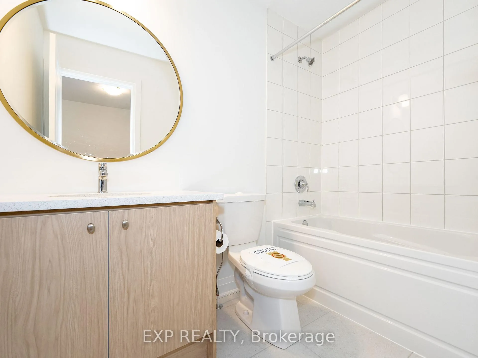 Photo 22 of 46 Azure Drive, Markham, Rural Markham — HOMEH