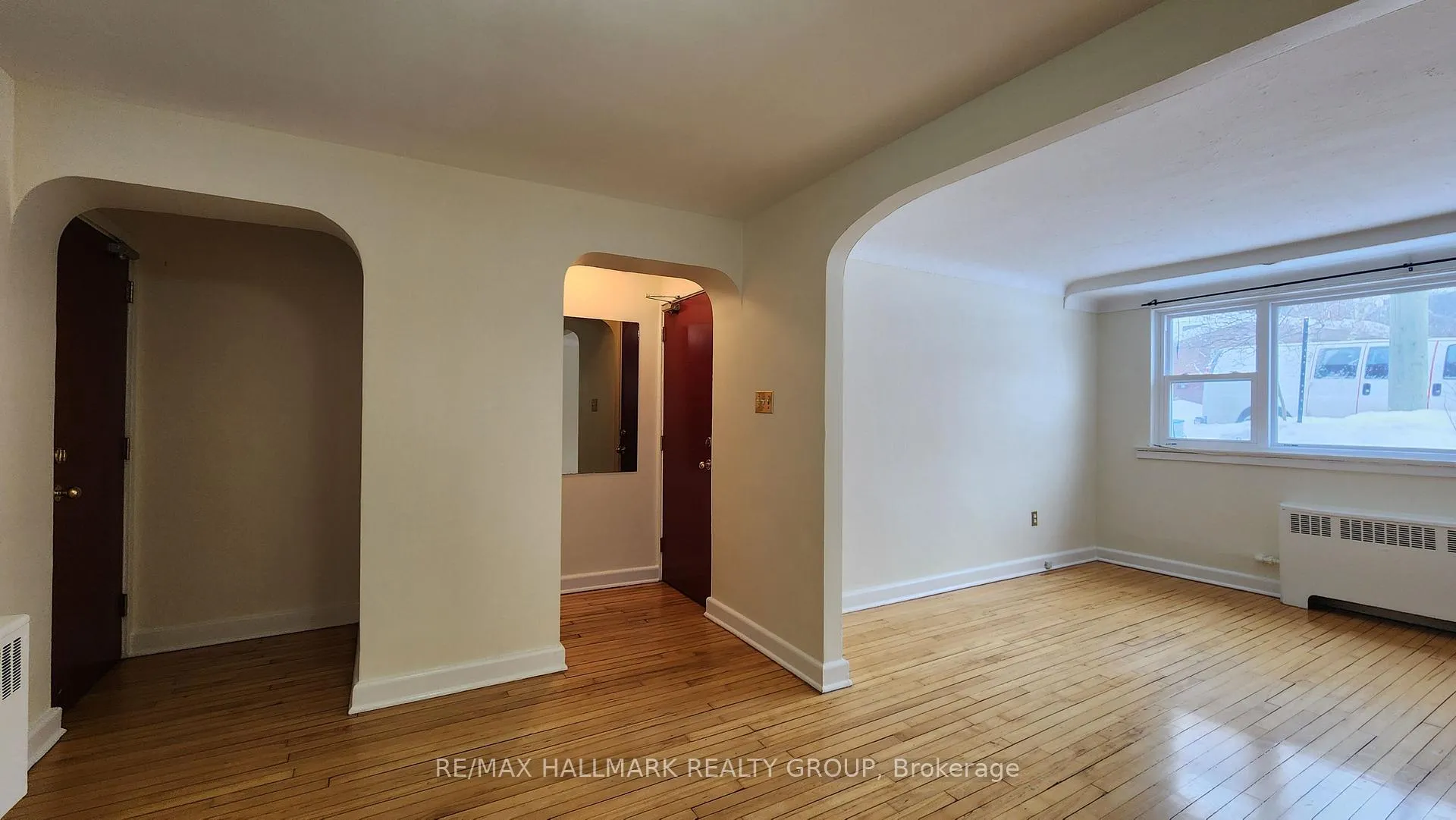 Photo 6 of Unit 2, 33 Commanda Way, Ottawa, Lindenlea — HOMEH