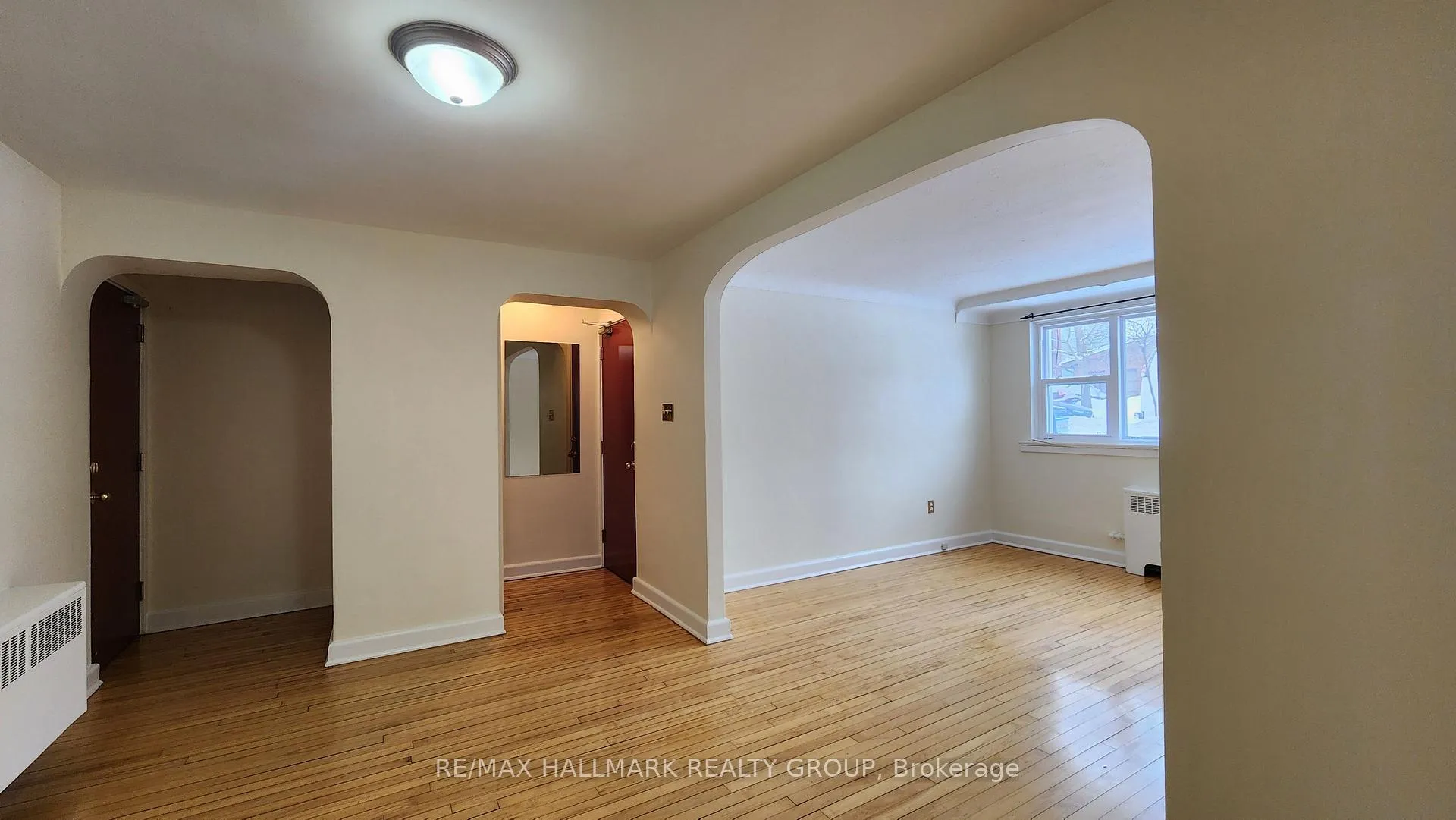Photo 16 of Unit 2, 33 Commanda Way, Ottawa, Lindenlea — HOMEH