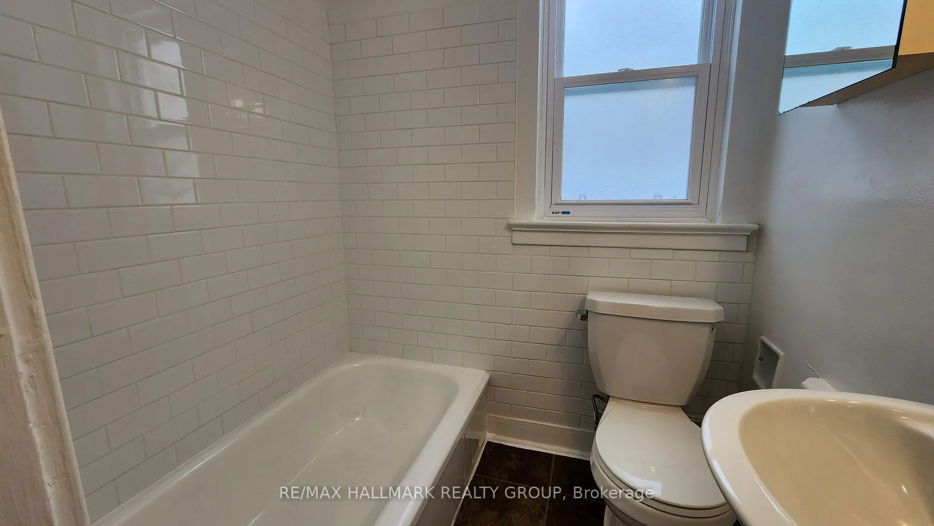 Photo 19 of Unit 2, 33 Commanda Way, Ottawa, Lindenlea — HOMEH