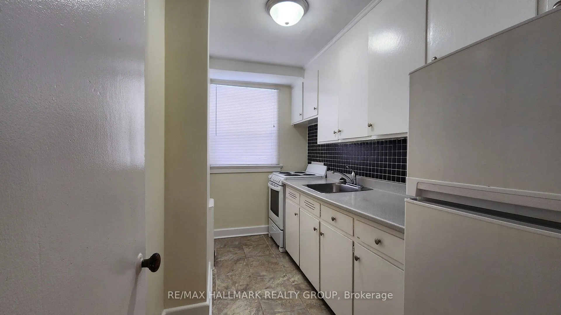 Photo 30 of Unit 2, 33 Commanda Way, Ottawa, Lindenlea — HOMEH