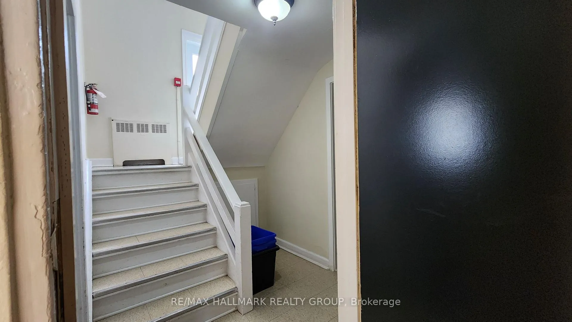 Photo 31 of Unit 2, 33 Commanda Way, Ottawa, Lindenlea — HOMEH