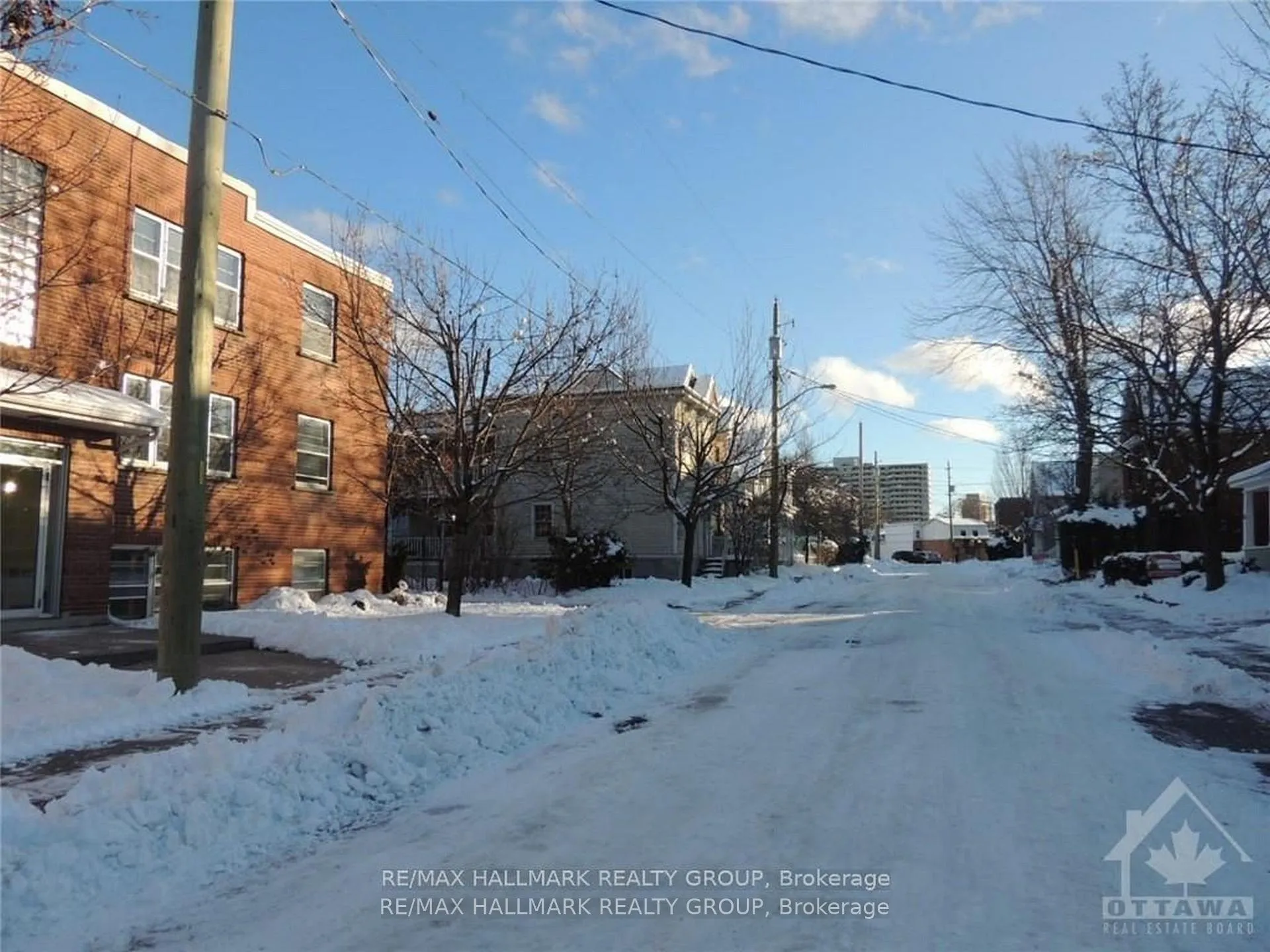 Photo 33 of Unit 2, 33 Commanda Way, Ottawa, Lindenlea — HOMEH