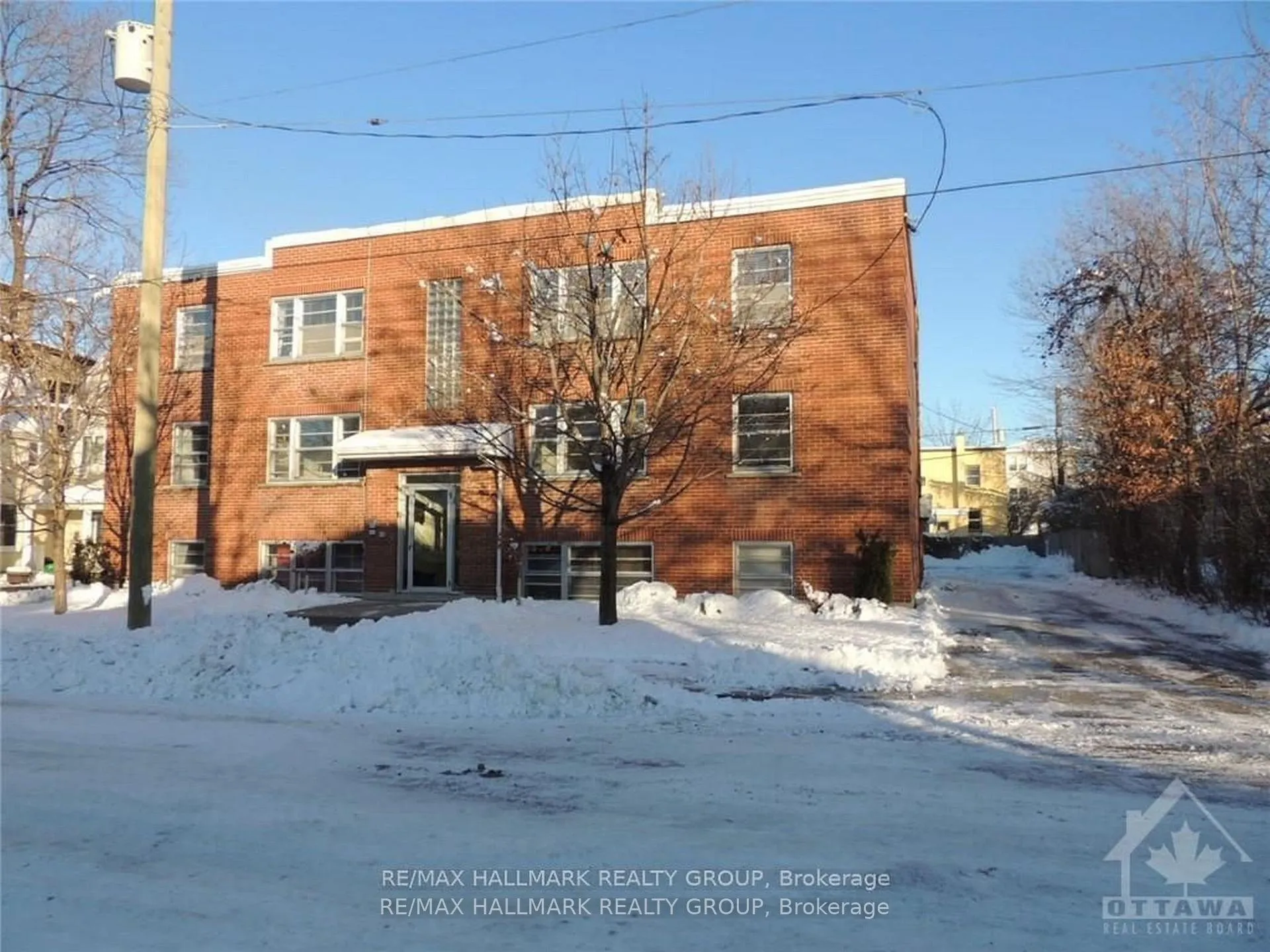 Photo 34 of Unit 2, 33 Commanda Way, Ottawa, Lindenlea — HOMEH