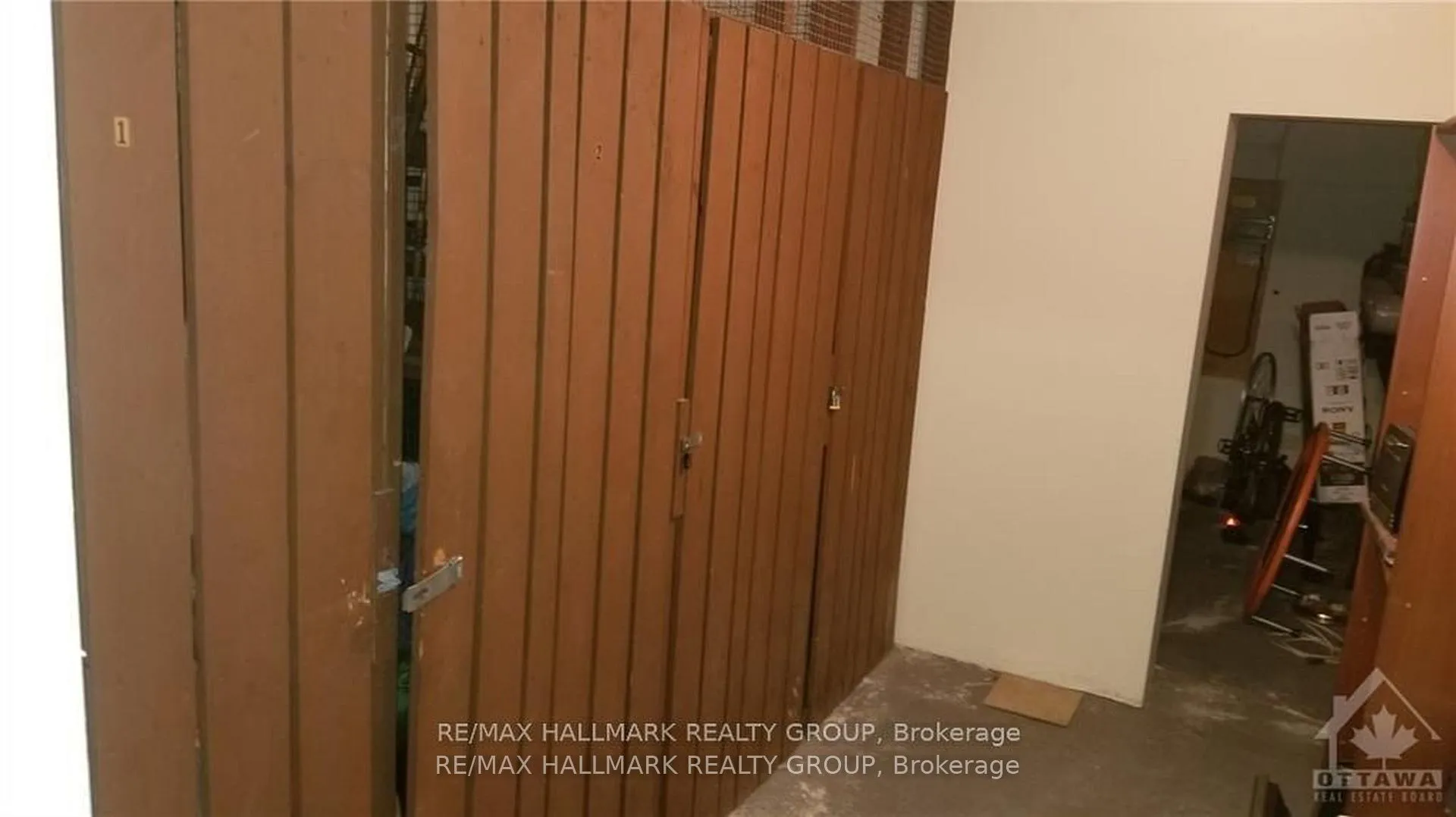 Photo 37 of Unit 2, 33 Commanda Way, Ottawa, Lindenlea — HOMEH