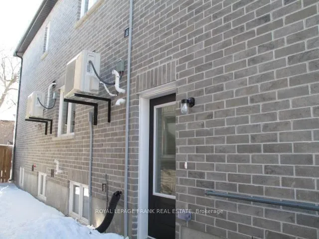 Photo 2 of Unit 1, 327 Anderson Avenue, Oshawa, McLaughlin — HOMEH