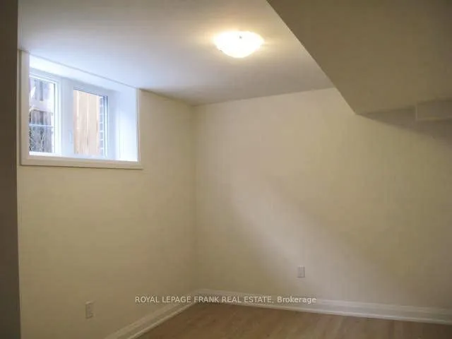 Photo 8 of Unit 1, 327 Anderson Avenue, Oshawa, McLaughlin — HOMEH