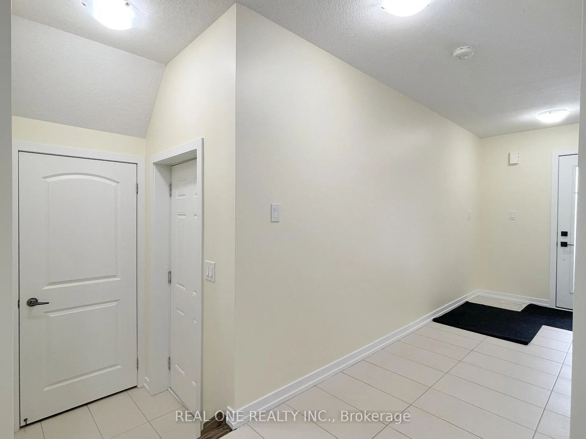 Photo 29 of 7 Hedges Crescent, Hamilton, Stoney Creek Mountain — HOMEH