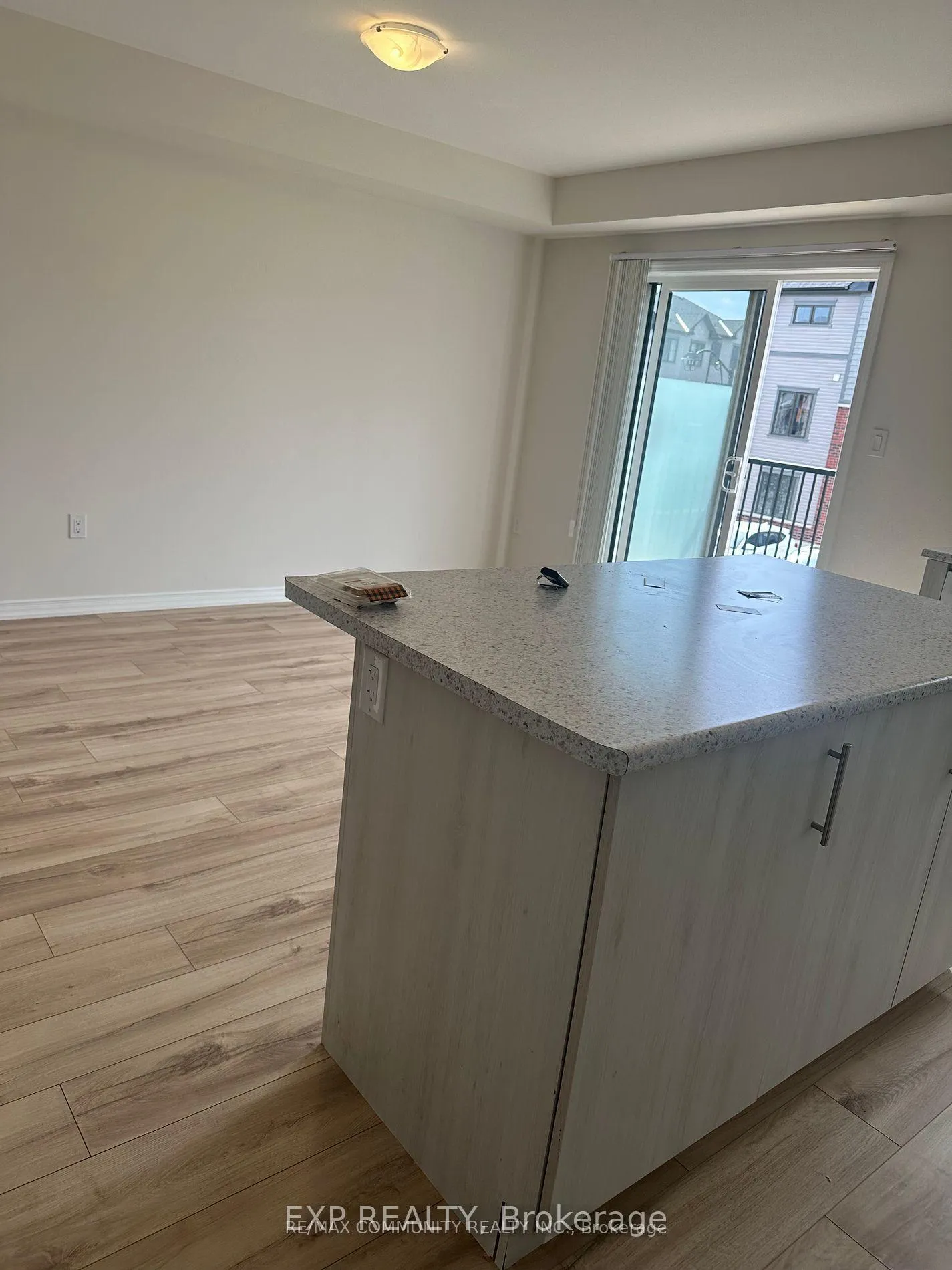 Photo 14 of 36 Jerome Way, Clarington, Bowmanville — HOMEH