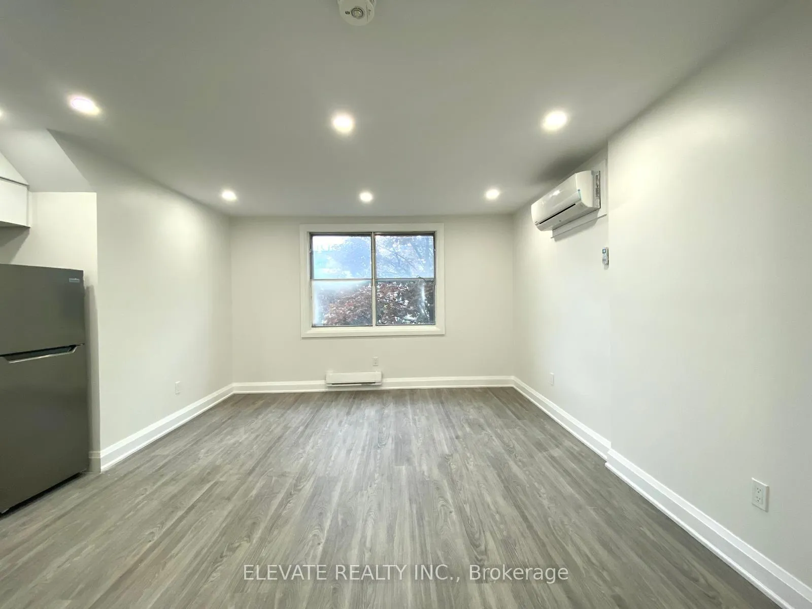 Photo 5 of Unit 2, 19 Lesmount Avenue, Toronto, Danforth Village-East York — HOMEH