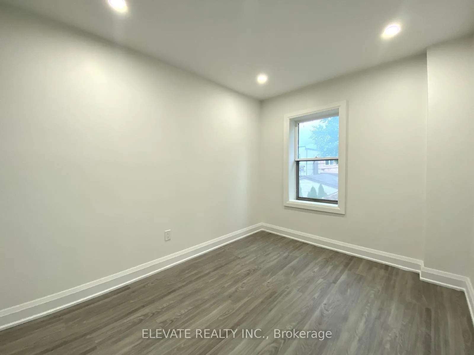 Photo 9 of Unit 2, 19 Lesmount Avenue, Toronto, Danforth Village-East York — HOMEH