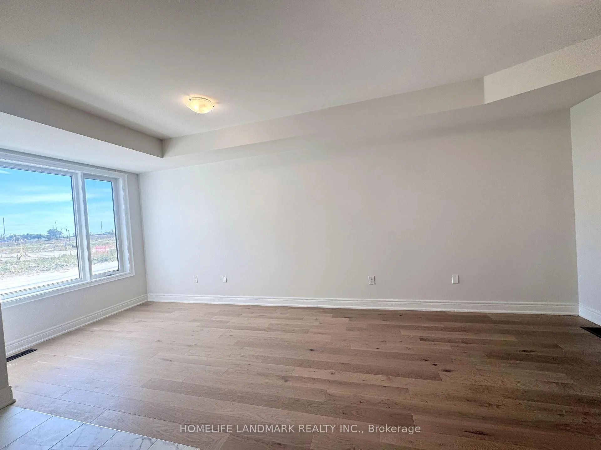 Photo 3 of 78 Selina Rose Street, Markham, Rural Markham — HOMEH