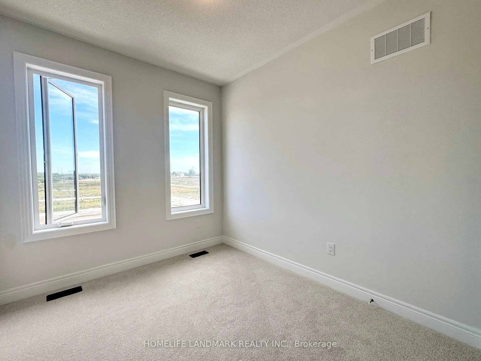 Photo 16 of 78 Selina Rose Street, Markham, Rural Markham — HOMEH