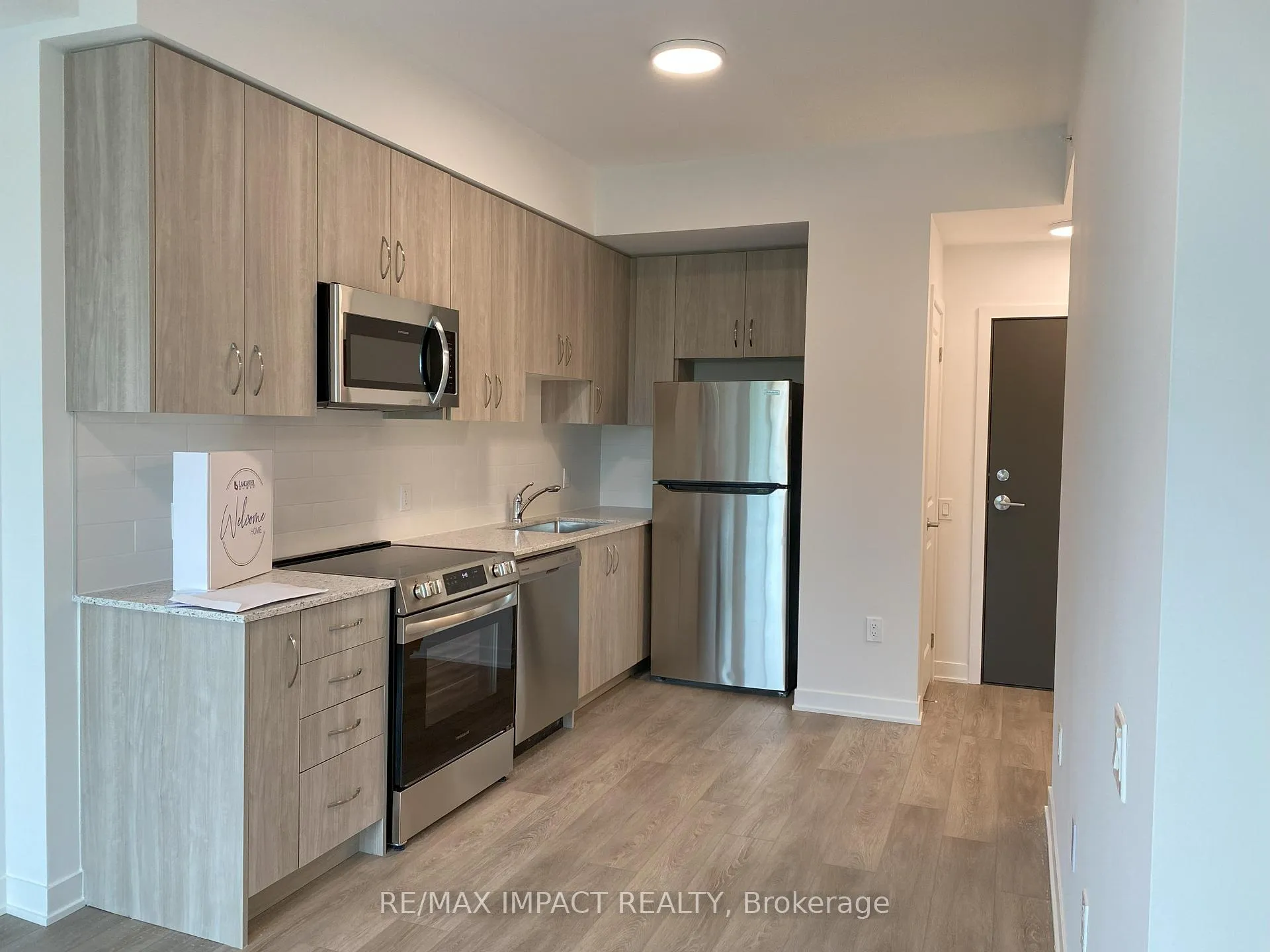 Photo 6 of Unit 224, 385 Arctic Red Drive, Oshawa, Windfields — HOMEH