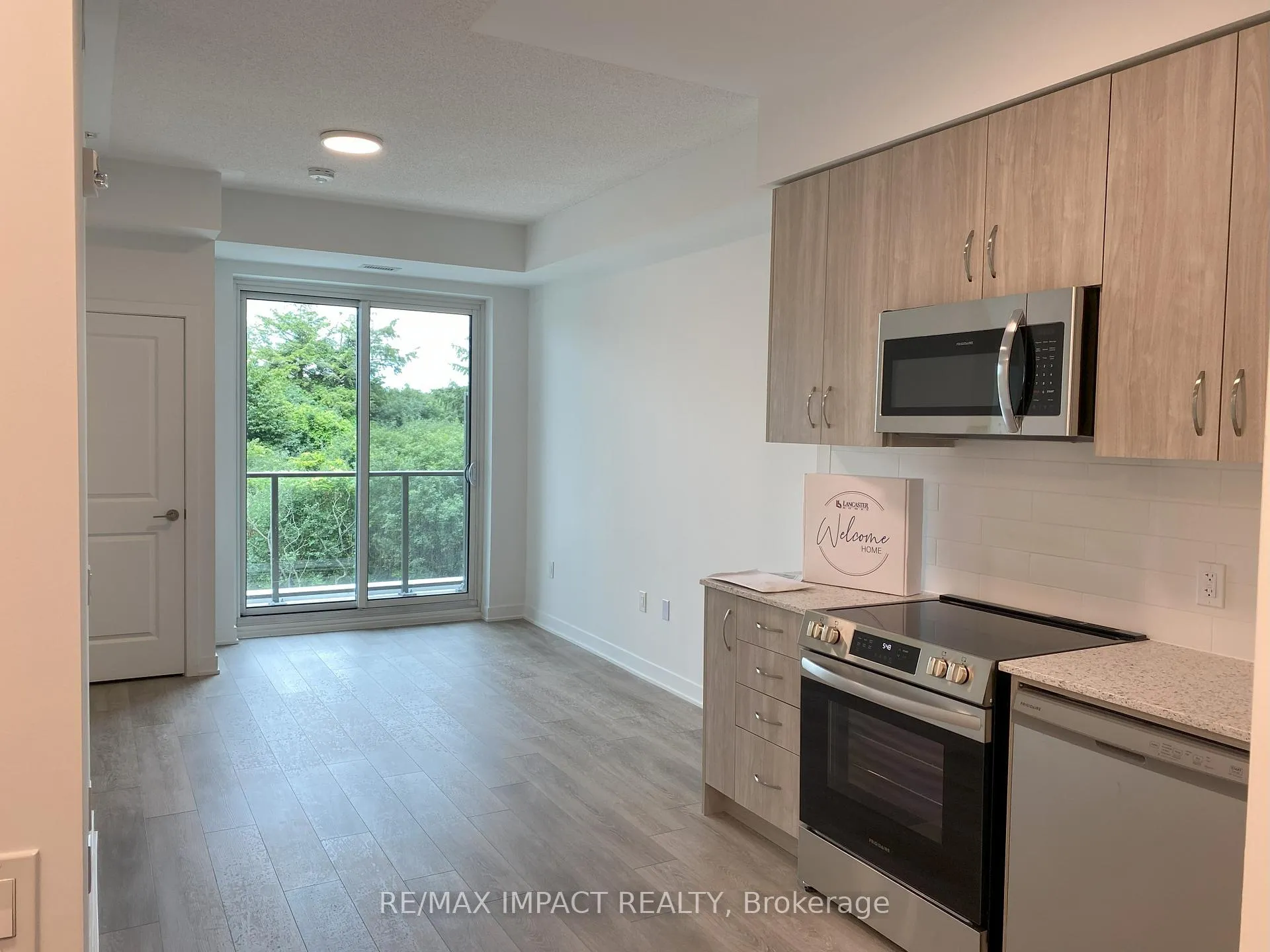 Photo 7 of Unit 224, 385 Arctic Red Drive, Oshawa, Windfields — HOMEH