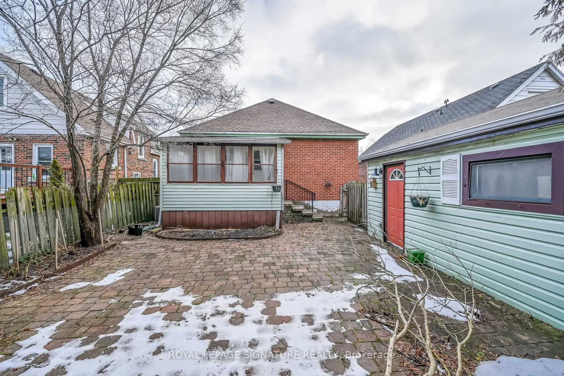 Photo 4 of 46 East 36 Street, Hamilton, Raleigh — HOMEH