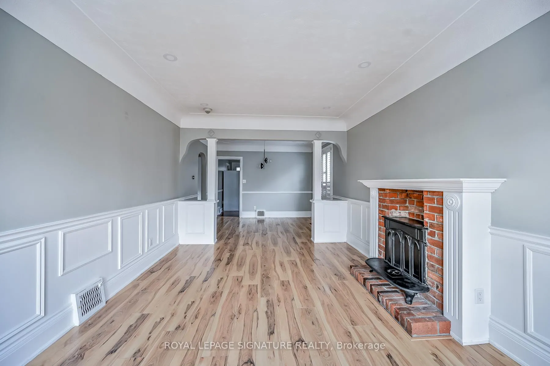 Photo 7 of 46 East 36 Street, Hamilton, Raleigh — HOMEH