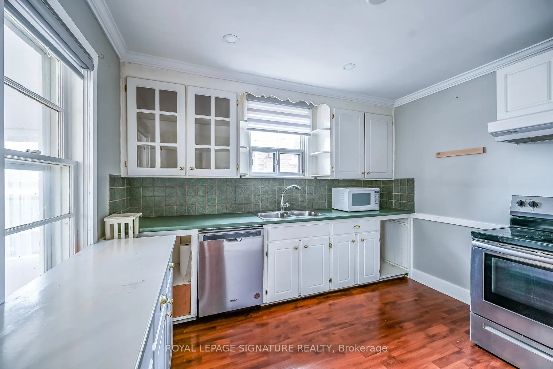 Photo 16 of 46 East 36 Street, Hamilton, Raleigh — HOMEH
