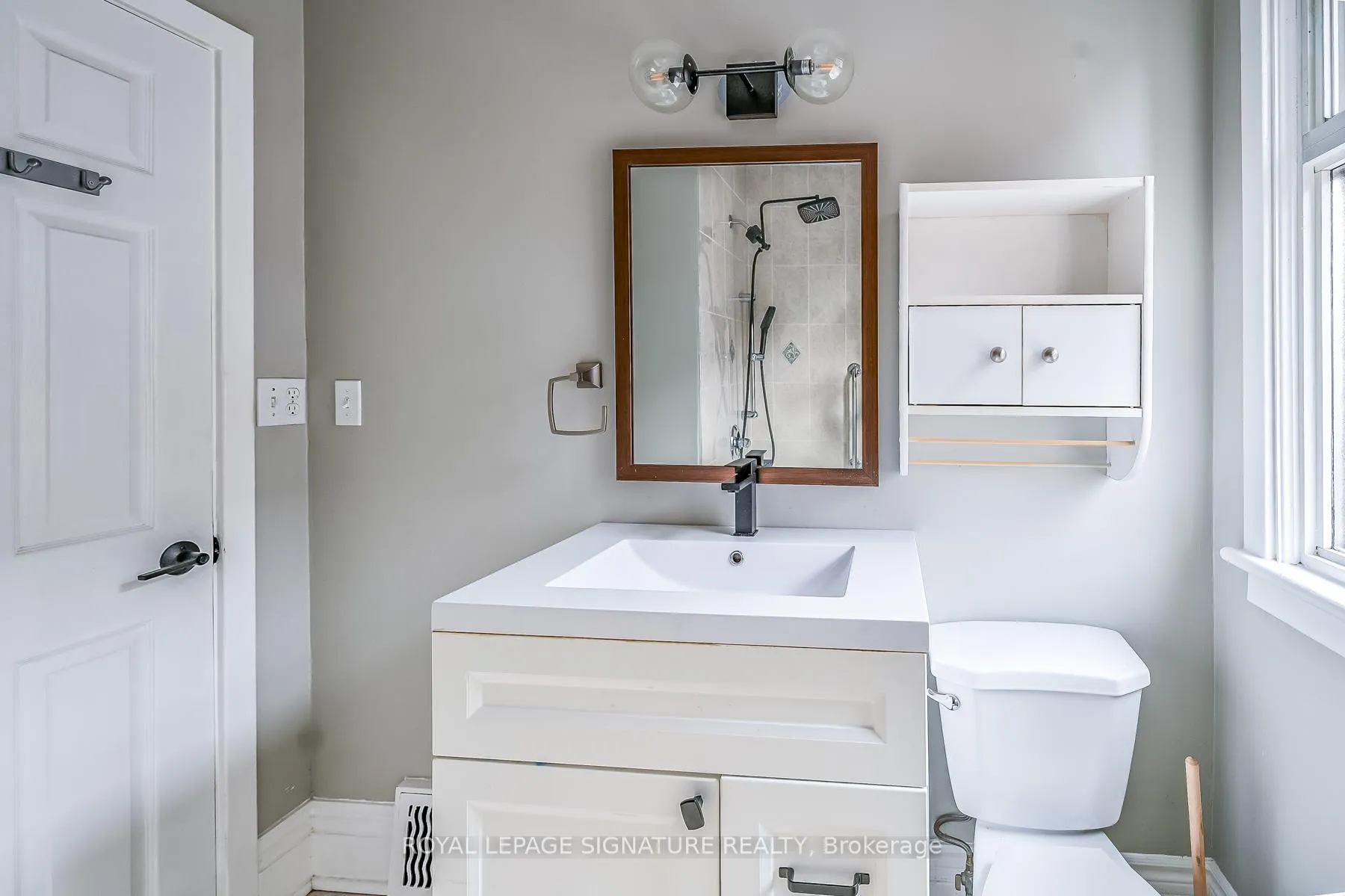 Photo 25 of 46 East 36 Street, Hamilton, Raleigh — HOMEH