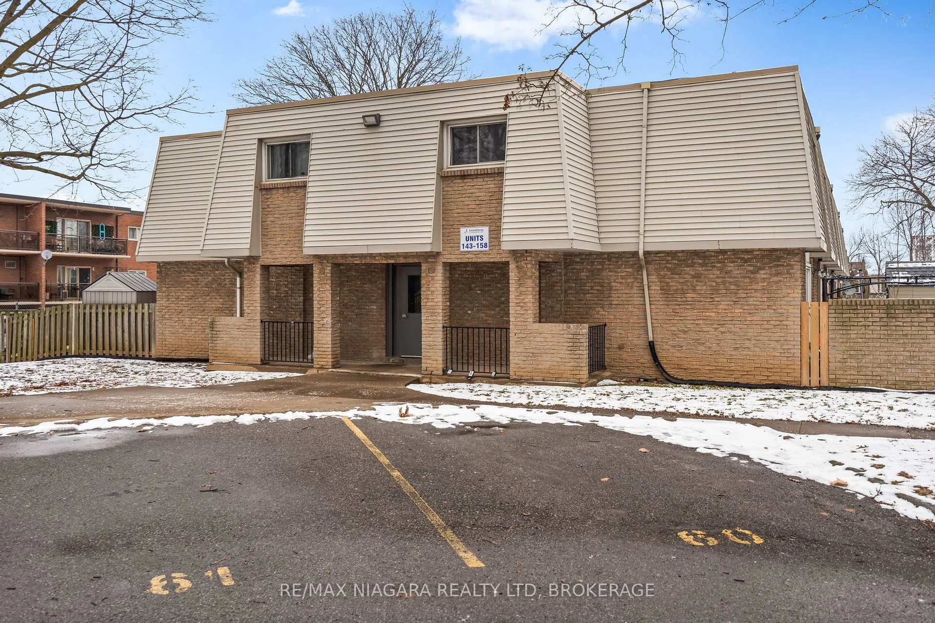 Photo 3 of Unit 152, 17 Old Pine Trail, St. Catharines, Carlton/Bunting — HOMEH
