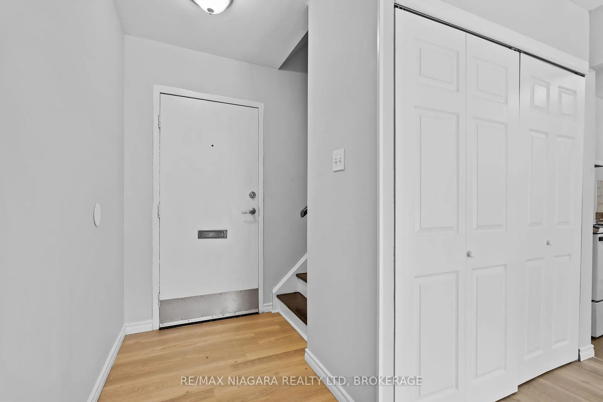 Photo 4 of Unit 152, 17 Old Pine Trail, St. Catharines, Carlton/Bunting — HOMEH
