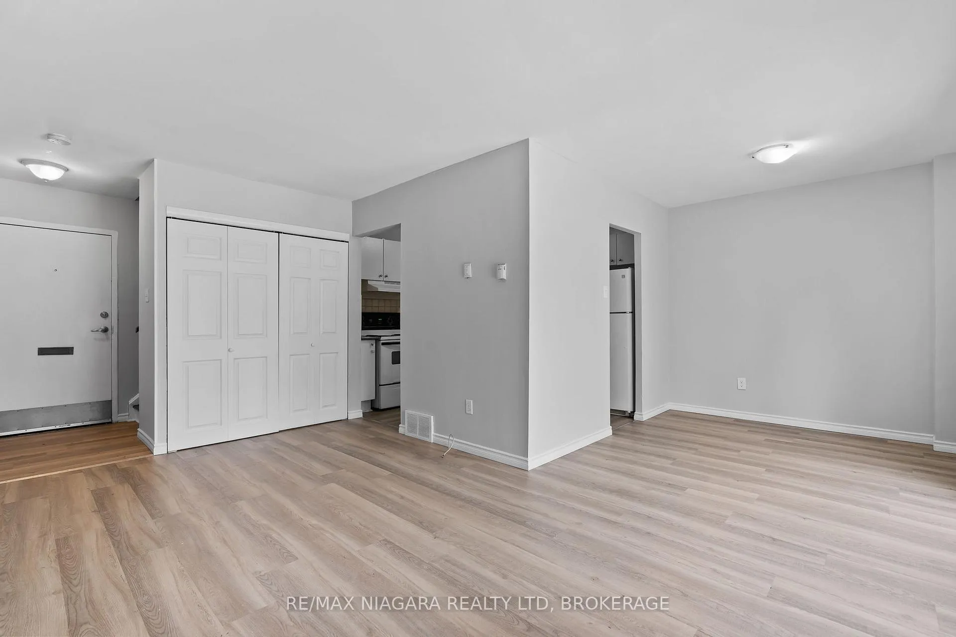 Photo 7 of Unit 152, 17 Old Pine Trail, St. Catharines, Carlton/Bunting — HOMEH