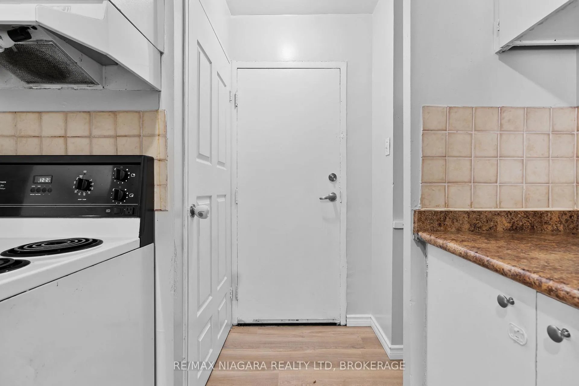 Photo 12 of Unit 152, 17 Old Pine Trail, St. Catharines, Carlton/Bunting — HOMEH