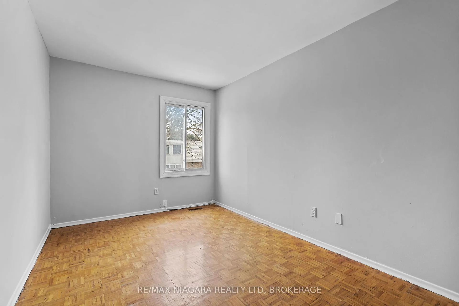 Photo 14 of Unit 152, 17 Old Pine Trail, St. Catharines, Carlton/Bunting — HOMEH