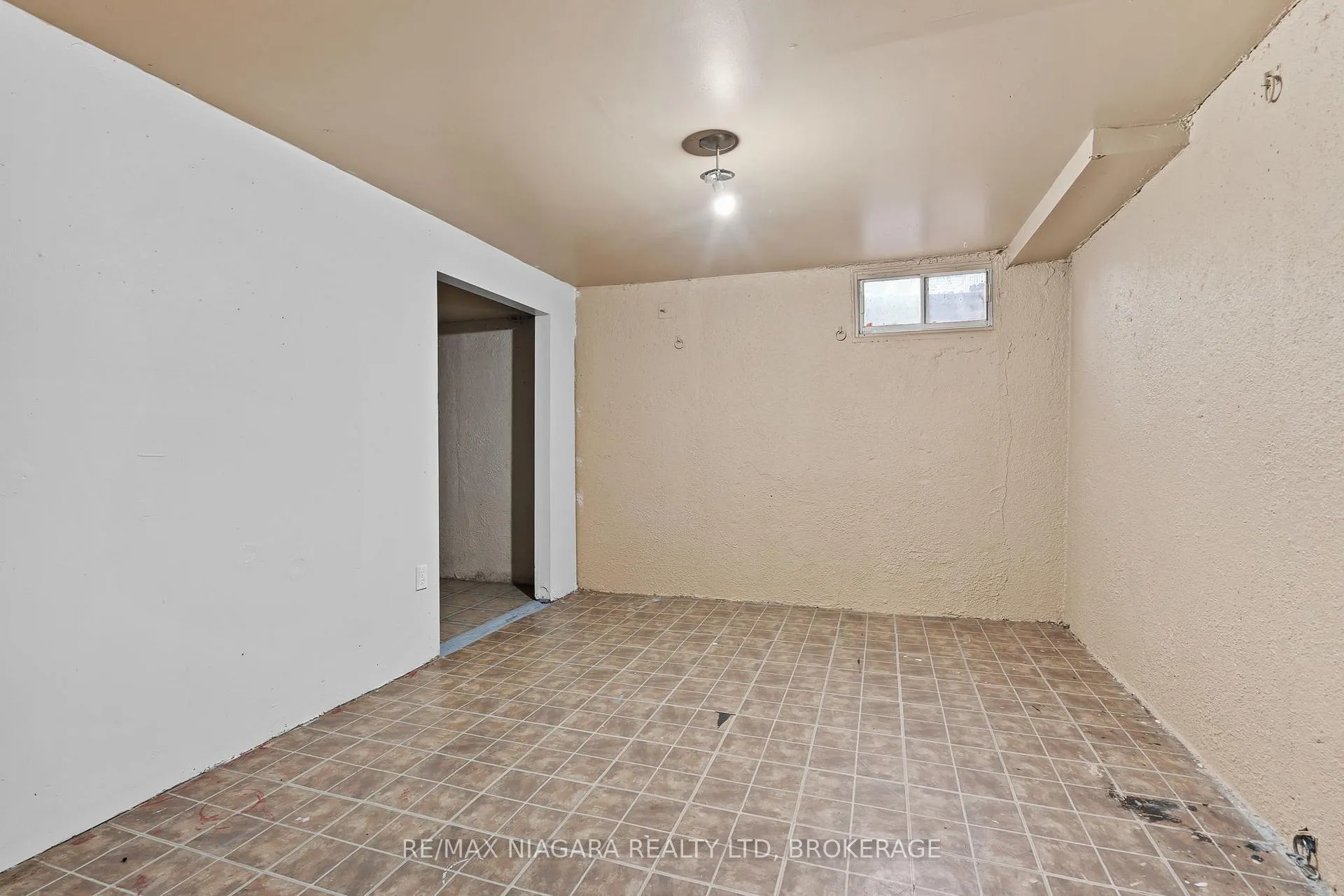 Photo 18 of Unit 152, 17 Old Pine Trail, St. Catharines, Carlton/Bunting — HOMEH