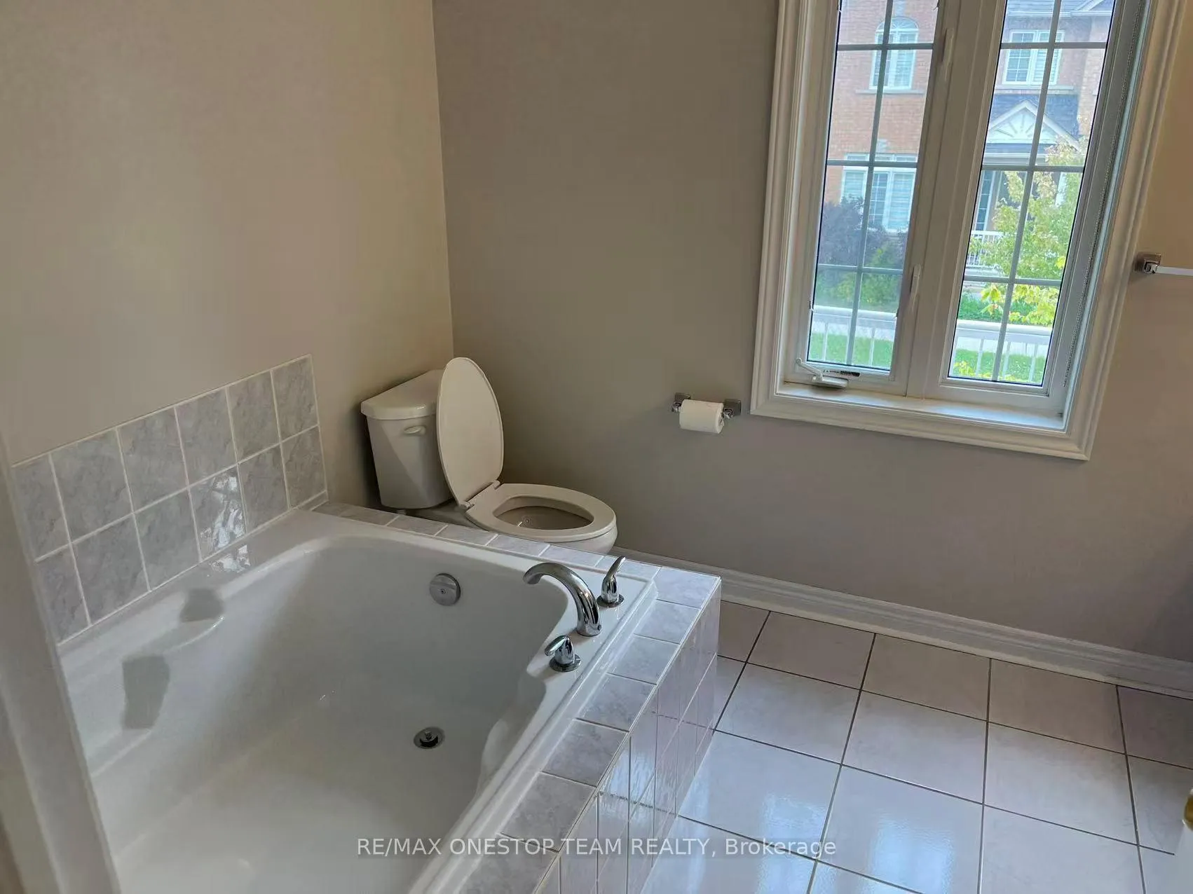 Photo 12 of 2005 Bur Oak Avenue, Markham, Greensborough — HOMEH