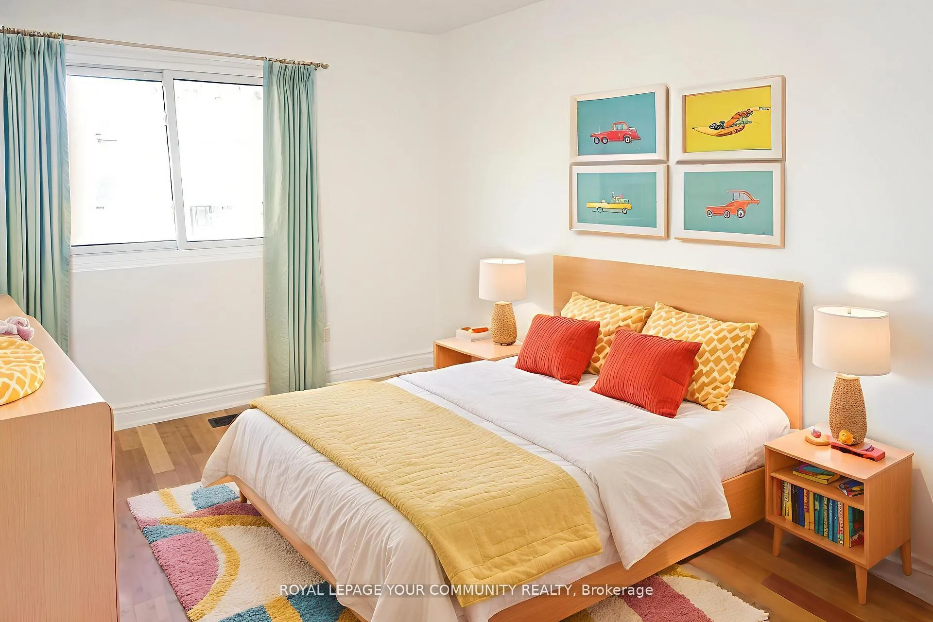 Photo 15 of 39 Knightsbridge Way, Markham, Markham Village — HOMEH