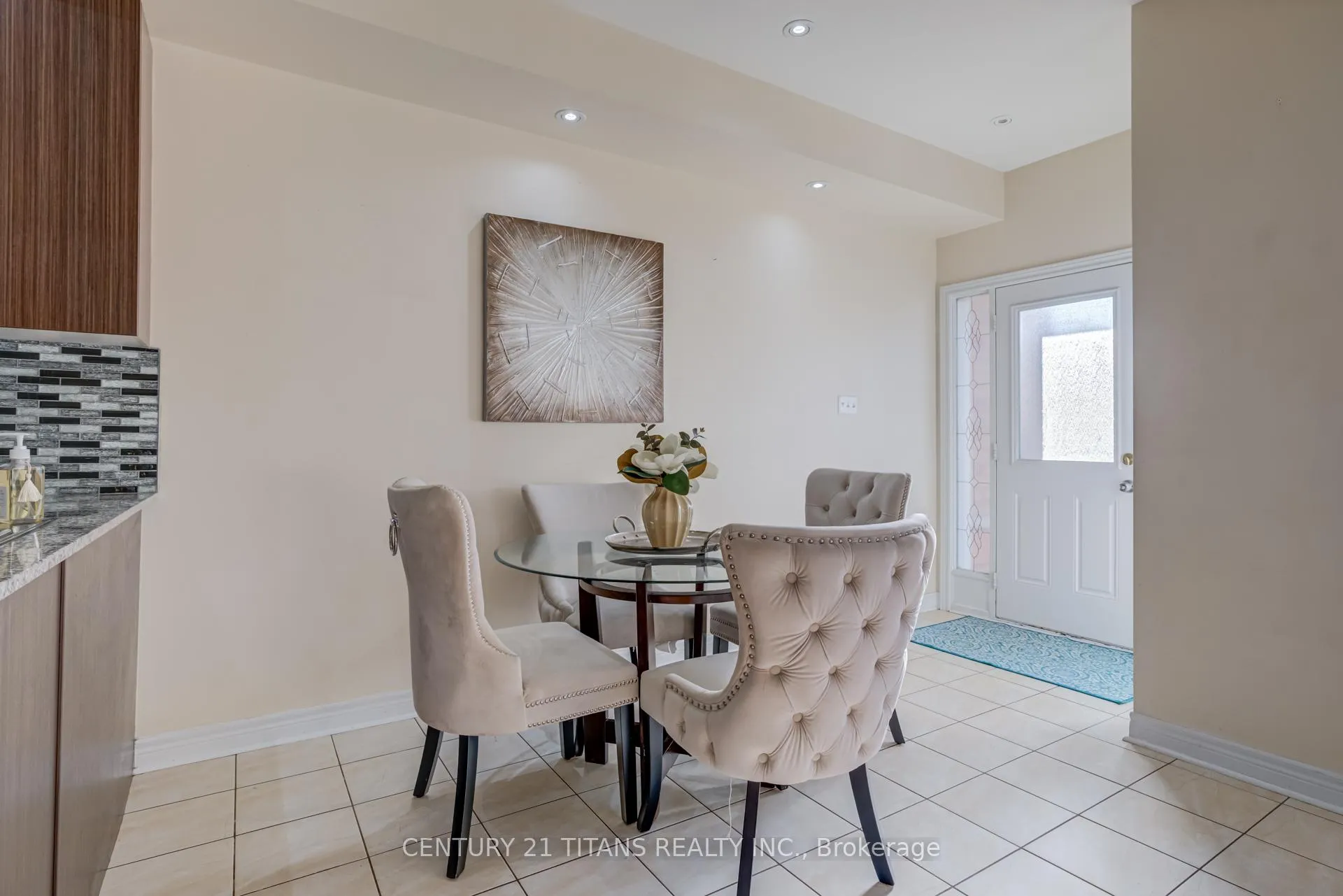 Photo 16 of 2602 Tillings Road, Pickering, Duffin Heights — HOMEH