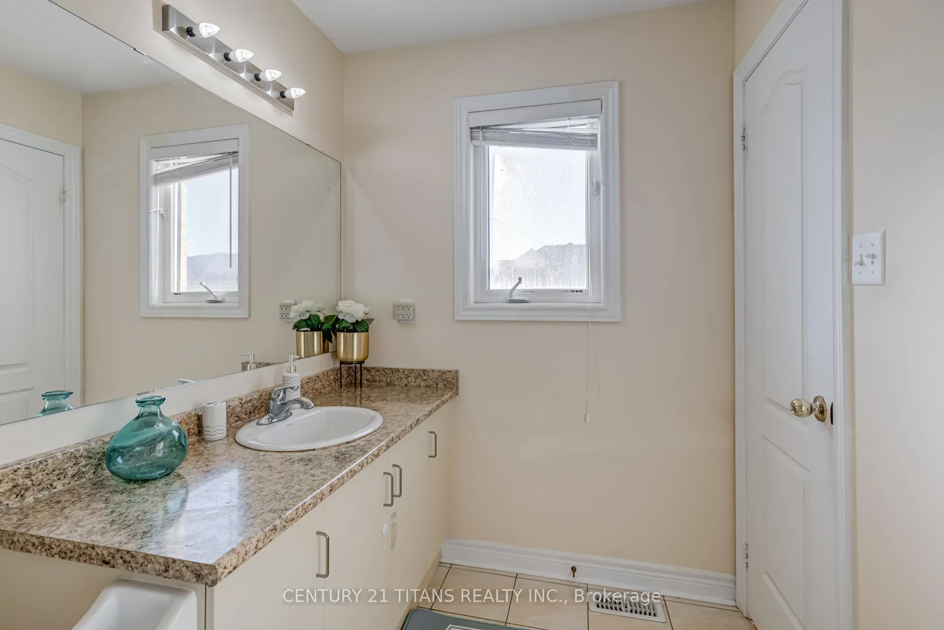 Photo 25 of 2602 Tillings Road, Pickering, Duffin Heights — HOMEH