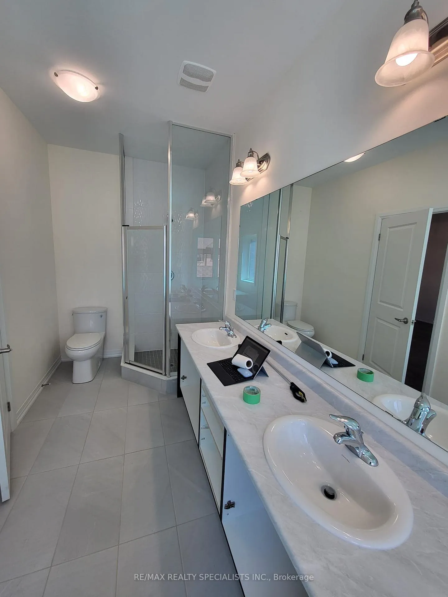 Photo 10 of 345 Coronation Road E, Whitby, Rural Whitby — HOMEH