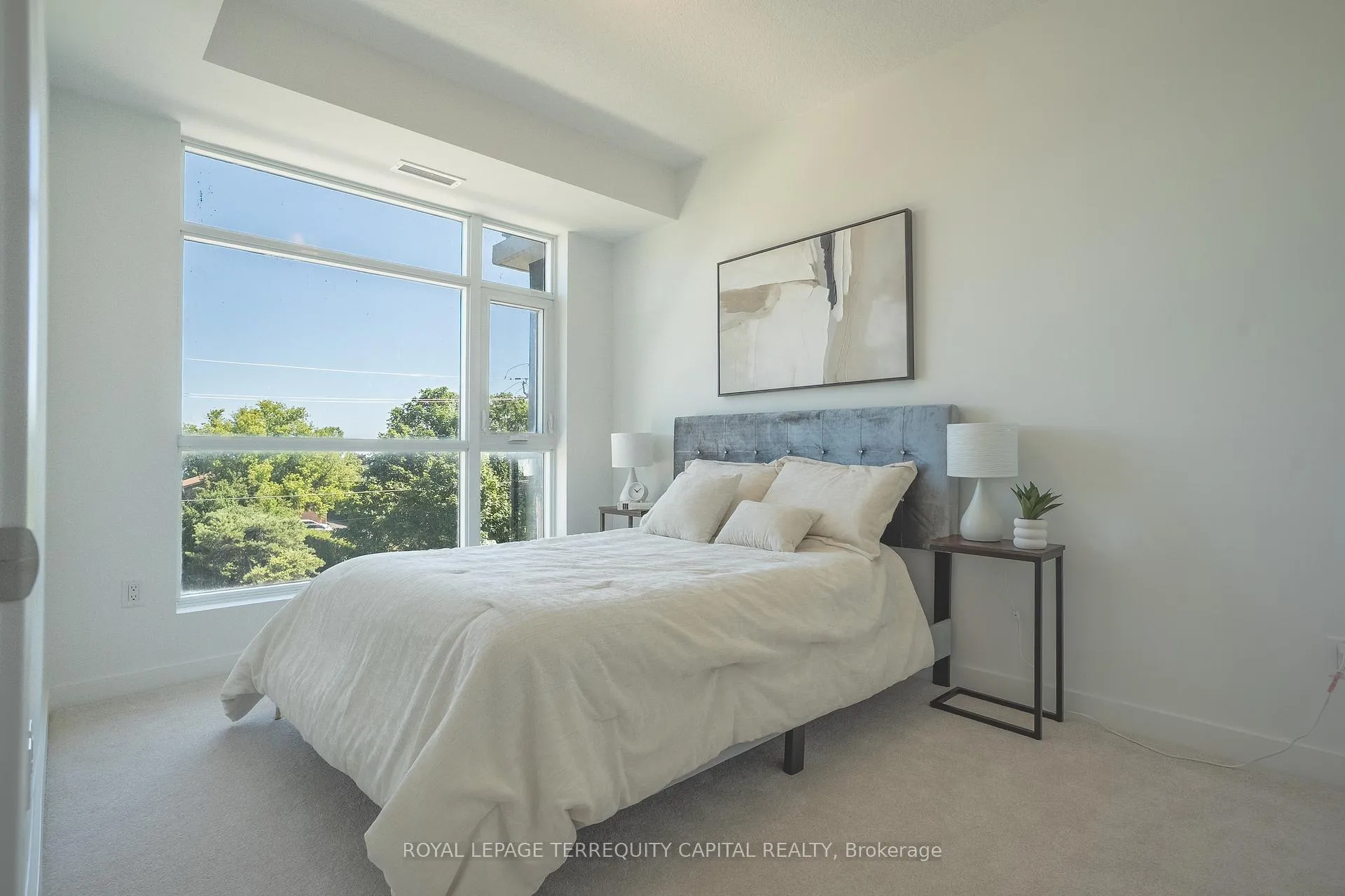 Photo 9 of Unit 313, 600 North Service Road, Hamilton, Stoney Creek — HOMEH
