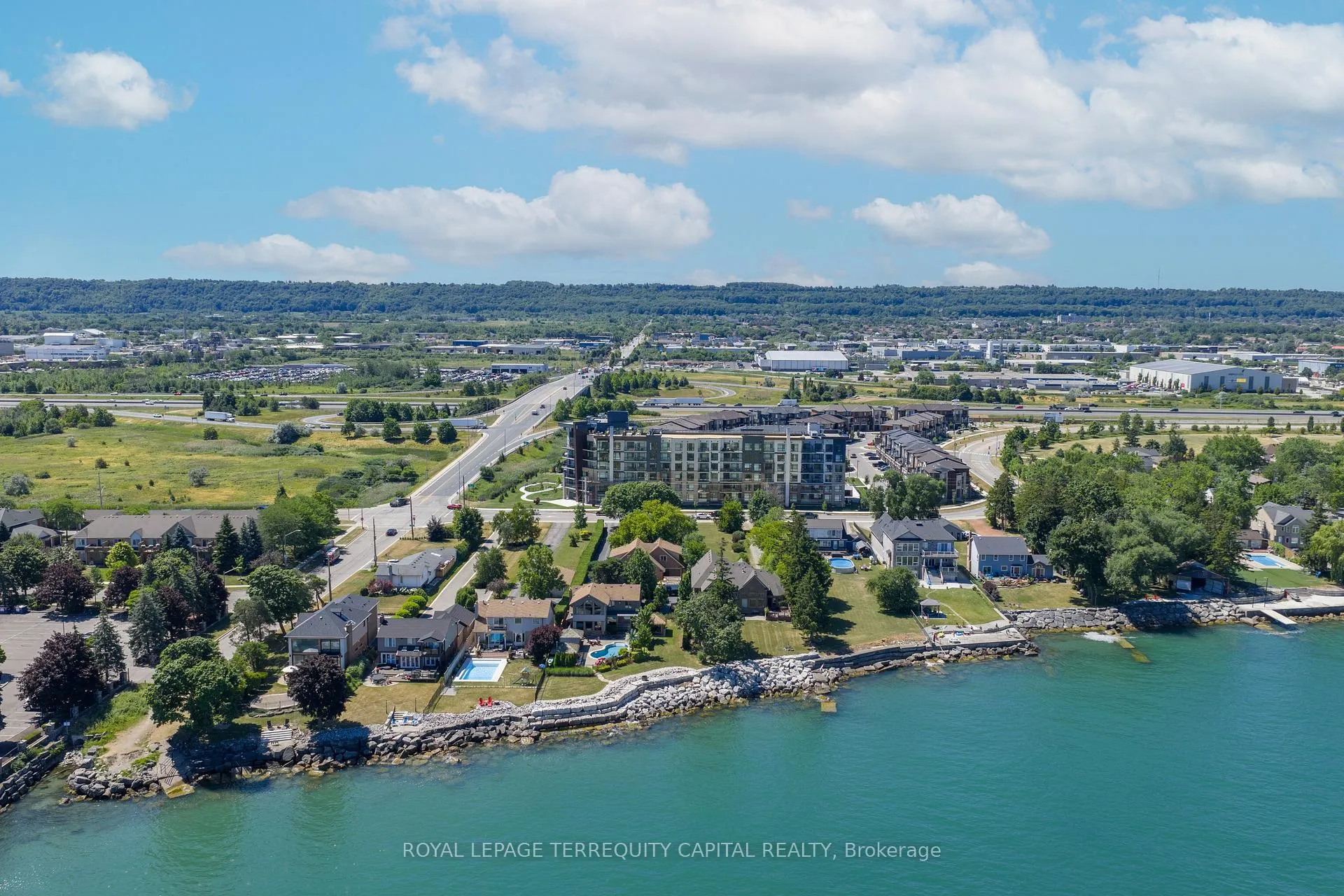 Photo 31 of Unit 313, 600 North Service Road, Hamilton, Stoney Creek — HOMEH