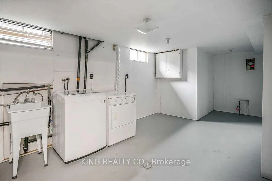 Photo 8 of Unit Bsmt, 74 Green Maple Drive, St. Catharines, Secord Woods — HOMEH